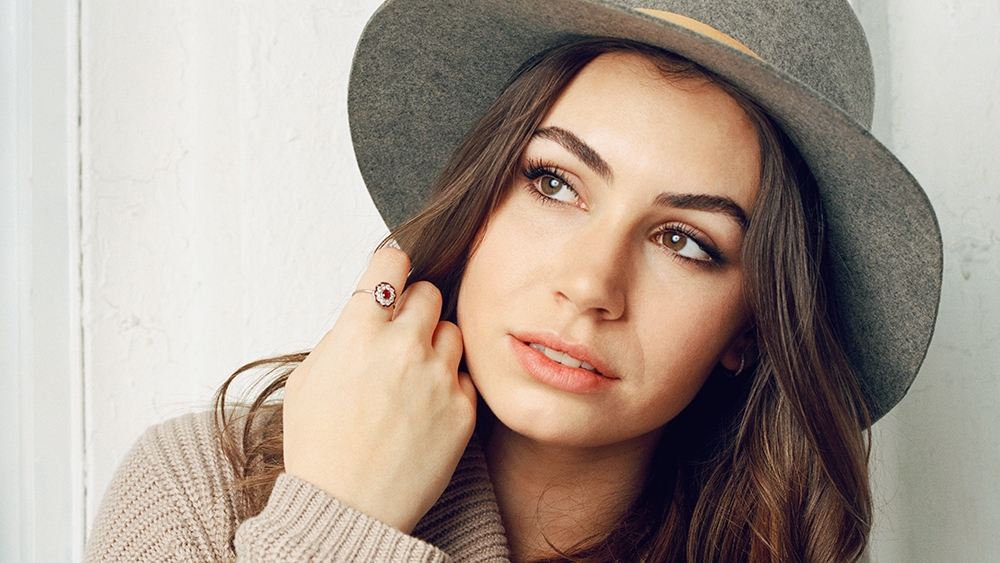 SOPHIE SIMMONS