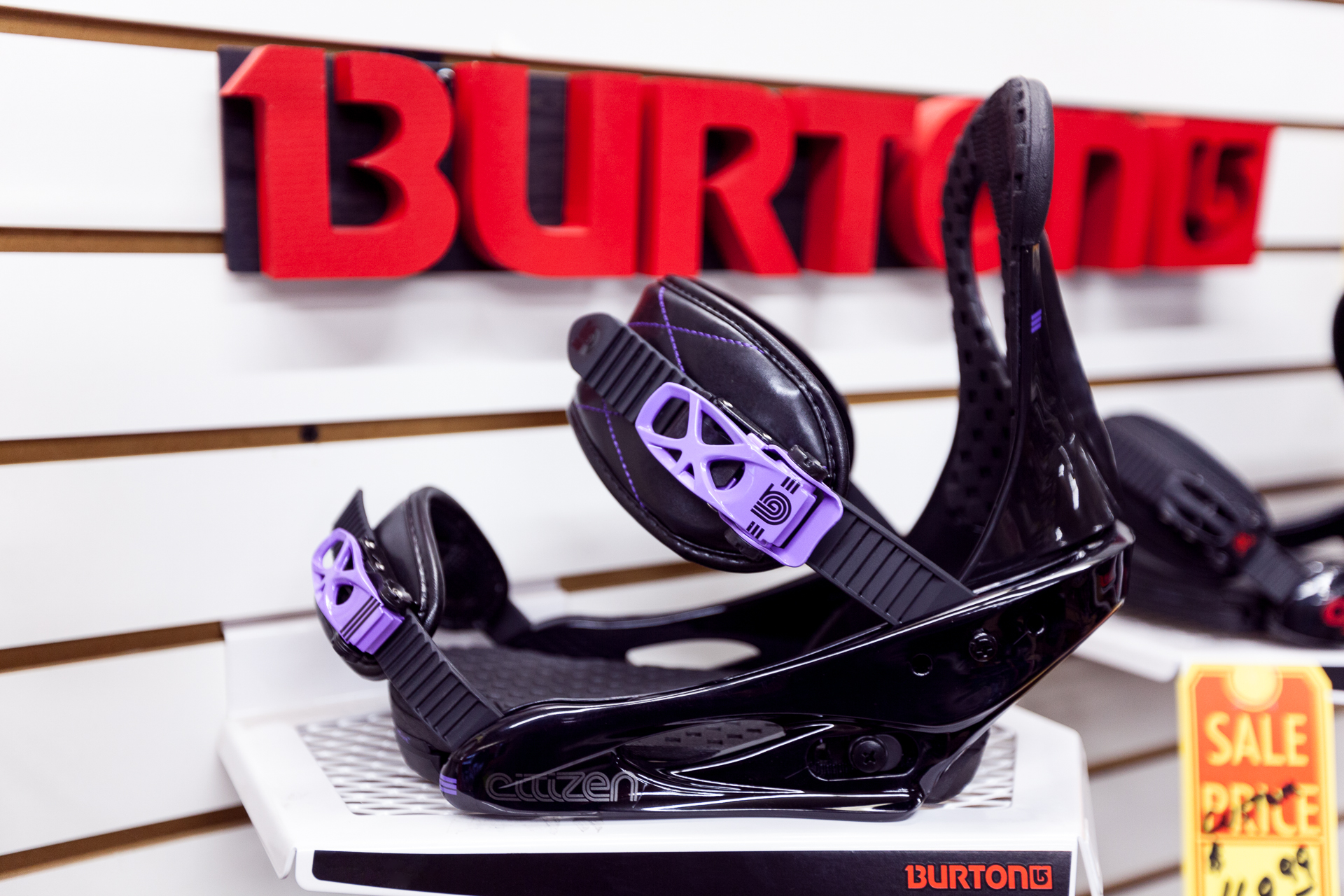 old_town_sports_novato_bike_ski_and_snowboard_shop_burton_bindings_02