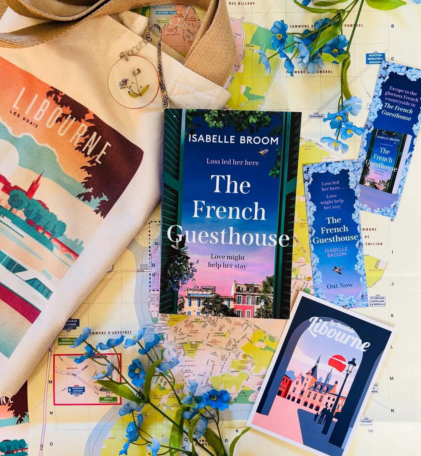 THE FRENCH GUESTHOUSE 
My 12th novel, conceived one heady January day in Paris with my friend @cathybramley, is arriving in all good bookshops on 06/11/25.
💜✨
On the night Fliss loses everything - her beloved hotel ravaged by fire and fianc&eacut