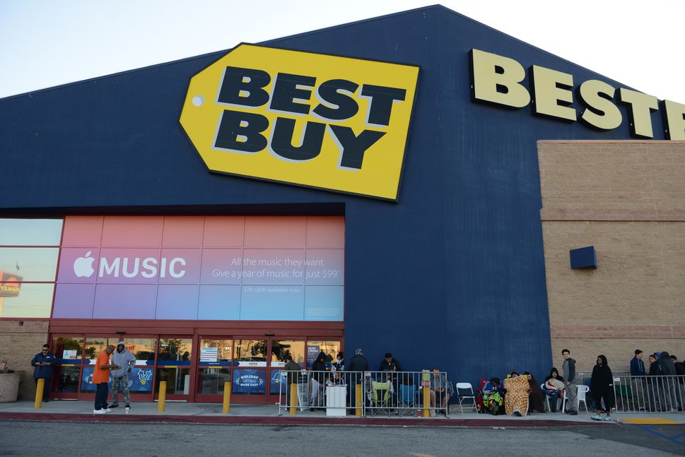 best-buy-stop-selling-cds.jpg