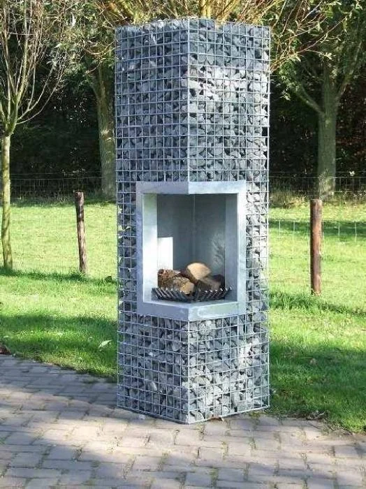 Firepit, outdoor oven, outdoor fireplace Image via HERE
