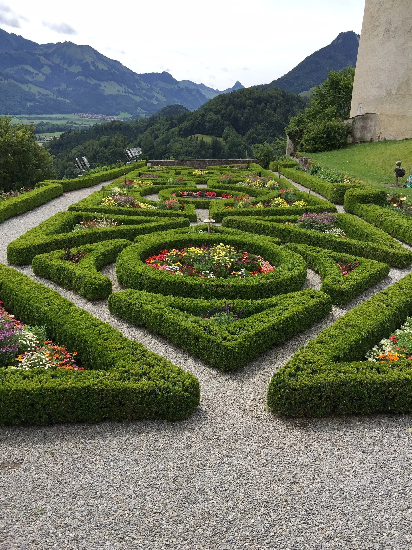 garden-2901376_1920.jpg