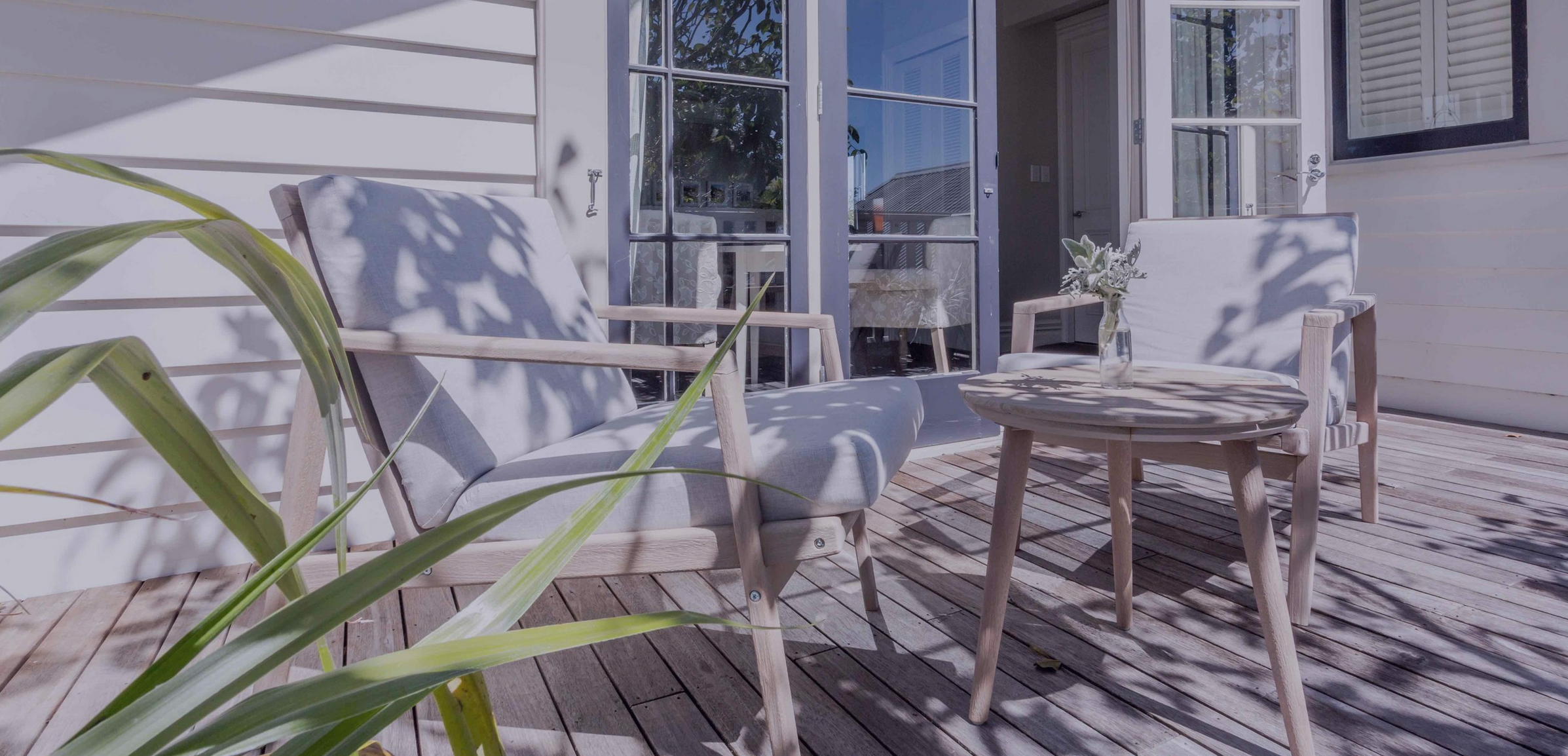 Image via https://www.martinboroughhotel.co.nz/rooms