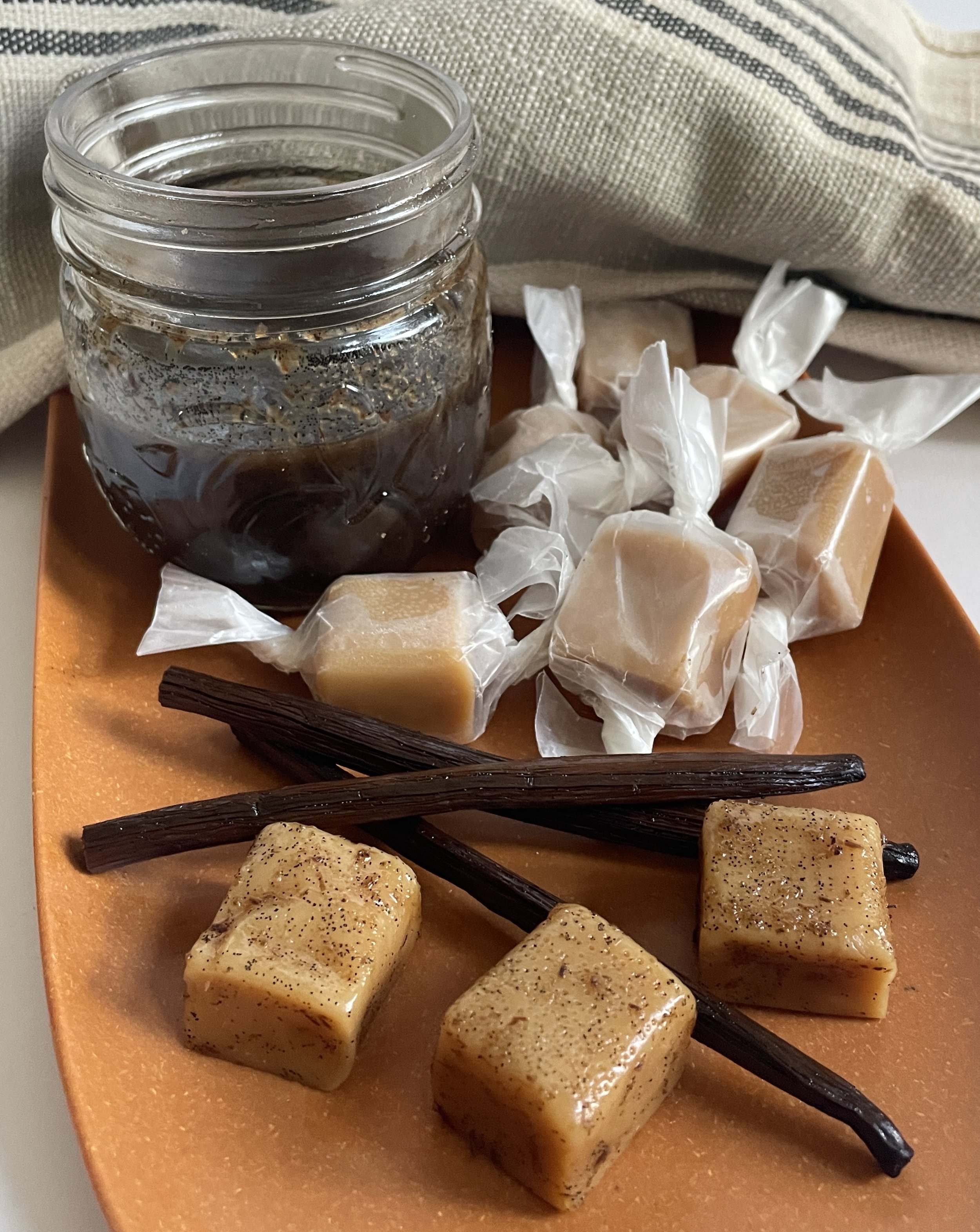 Wednesday, October 15, 6pm: Vanilla Bean Caramels & Vanilla Bean Paste
