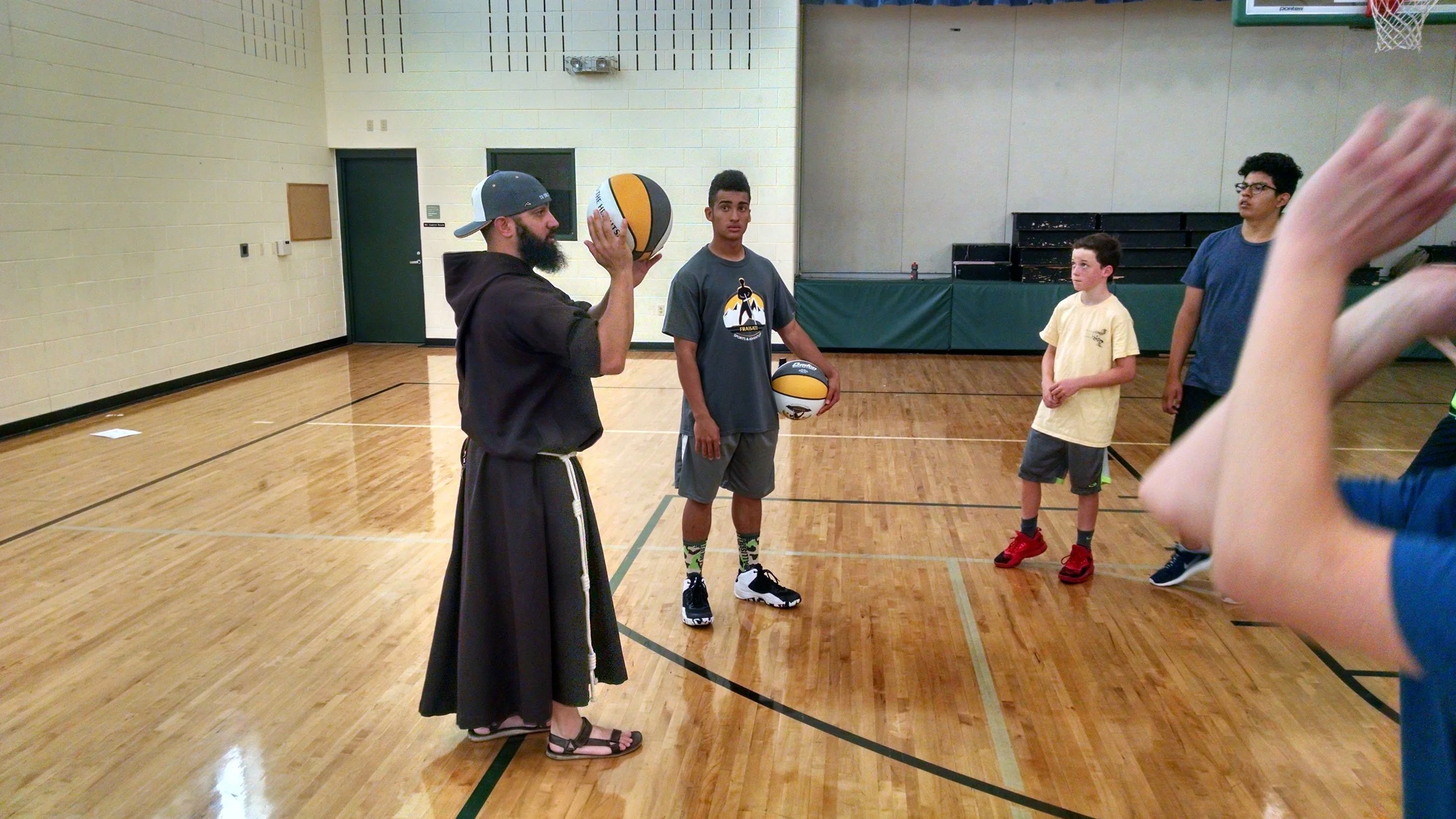 Widget Boys Basketball Camp