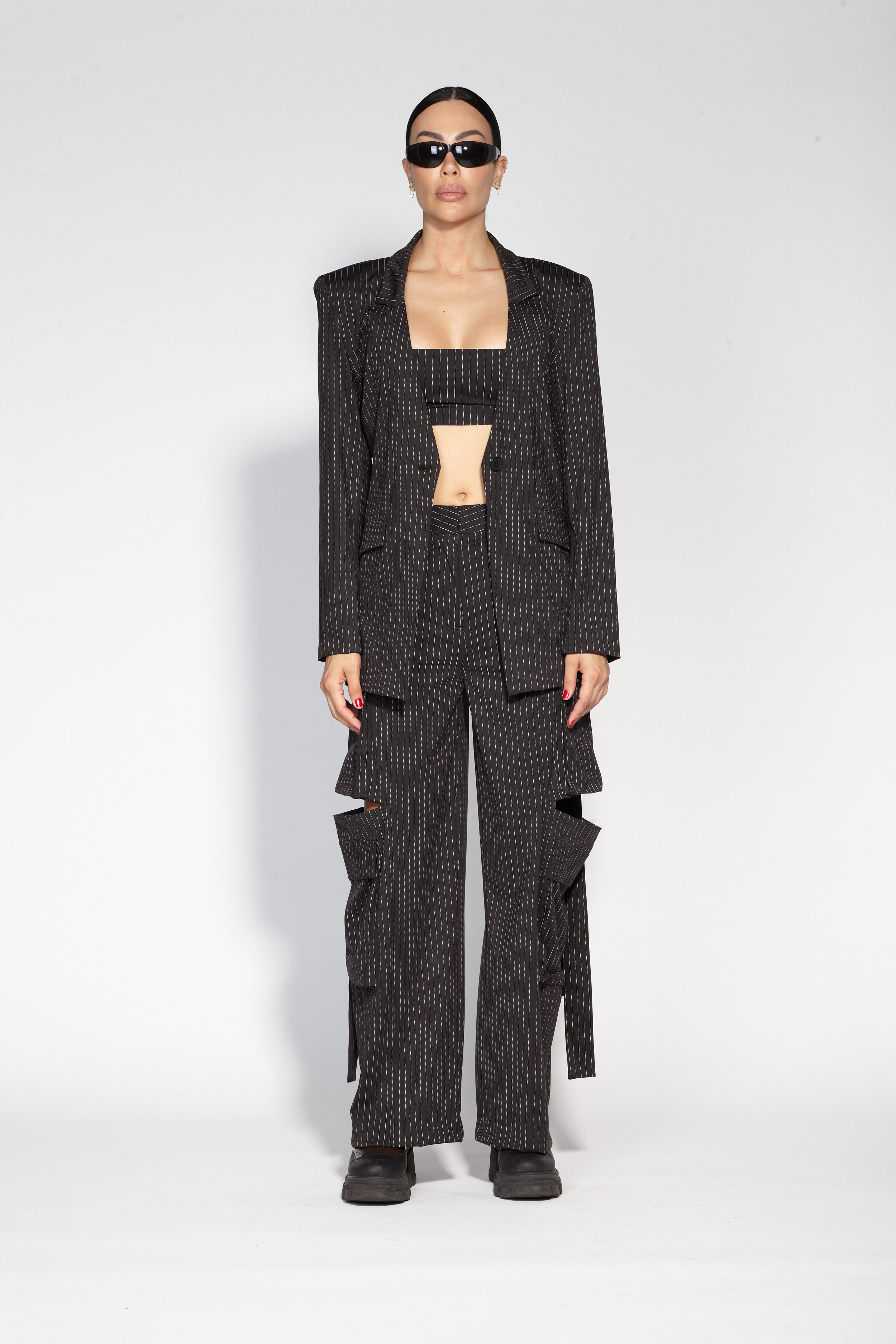 THE EVERLY PINSTRIPE BLAZER_EOXB1012_BLACK_1.jpg