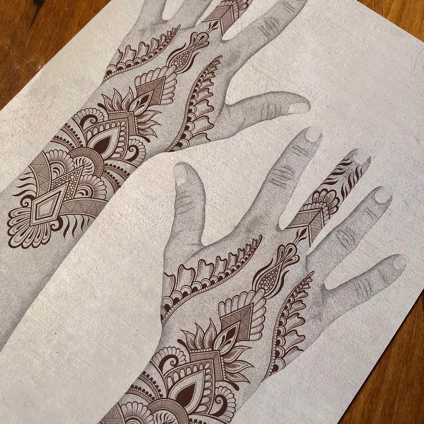 Printed out page from my eBook.
Fun fact about the template ( I mean, not sure about the fun part, but it is a fact)- it's my own hand and arm, and it took an unspeakable amount of hours to complete, as it is made entirely of gazillions of tiny dots.