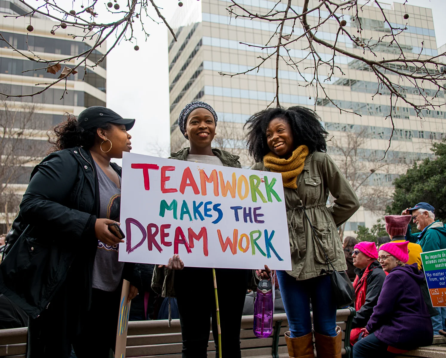 Teamwork (Photo by Carol Thomas).jpg
