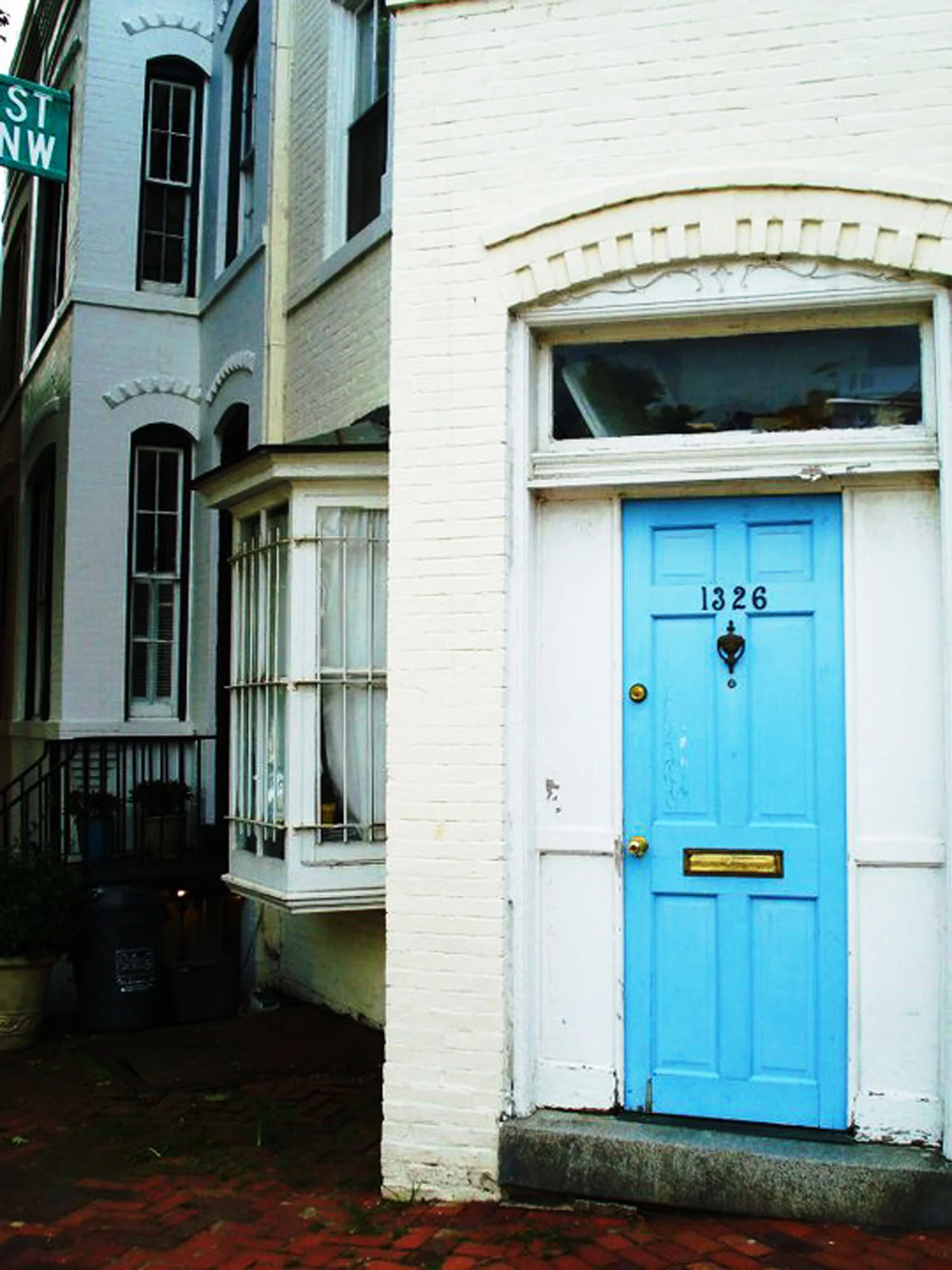 46778_1356020554552_1652610117_874289_7637711_n - Copy.jpg