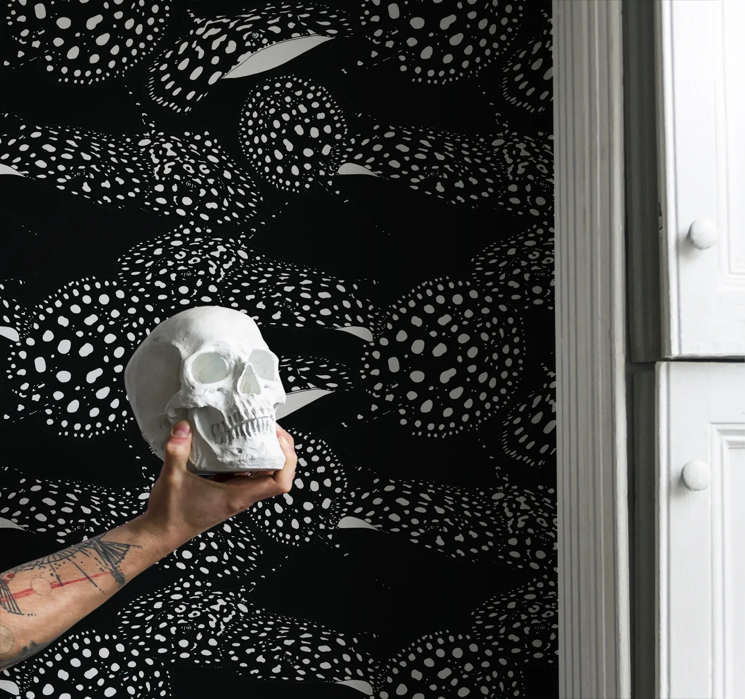 SKULL RENDER MANTARAY- BLACK.jpg