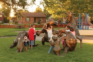 Gary-Lee-Price_Circle-of-Friends-Large_bronze-85x132-162000-300x200.jpg