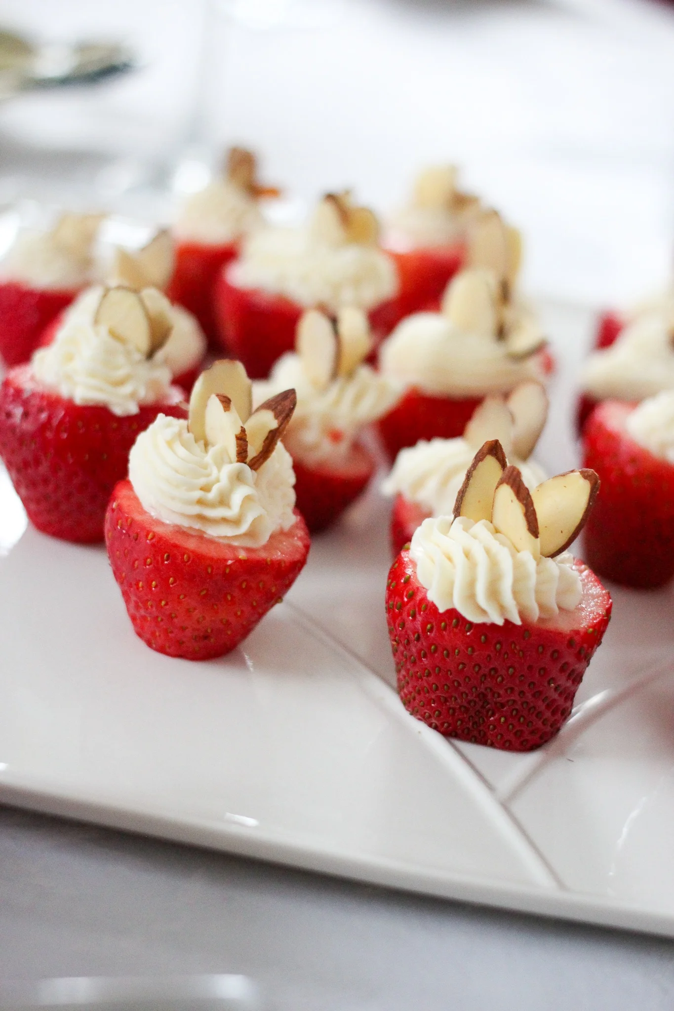 Recipe: Cheesecake Stuffed Strawberries