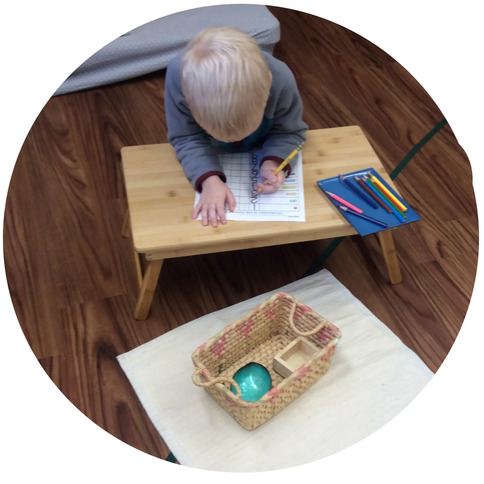 The classroom offers freedom of movement, enabling children to organically explore their curiosities. 