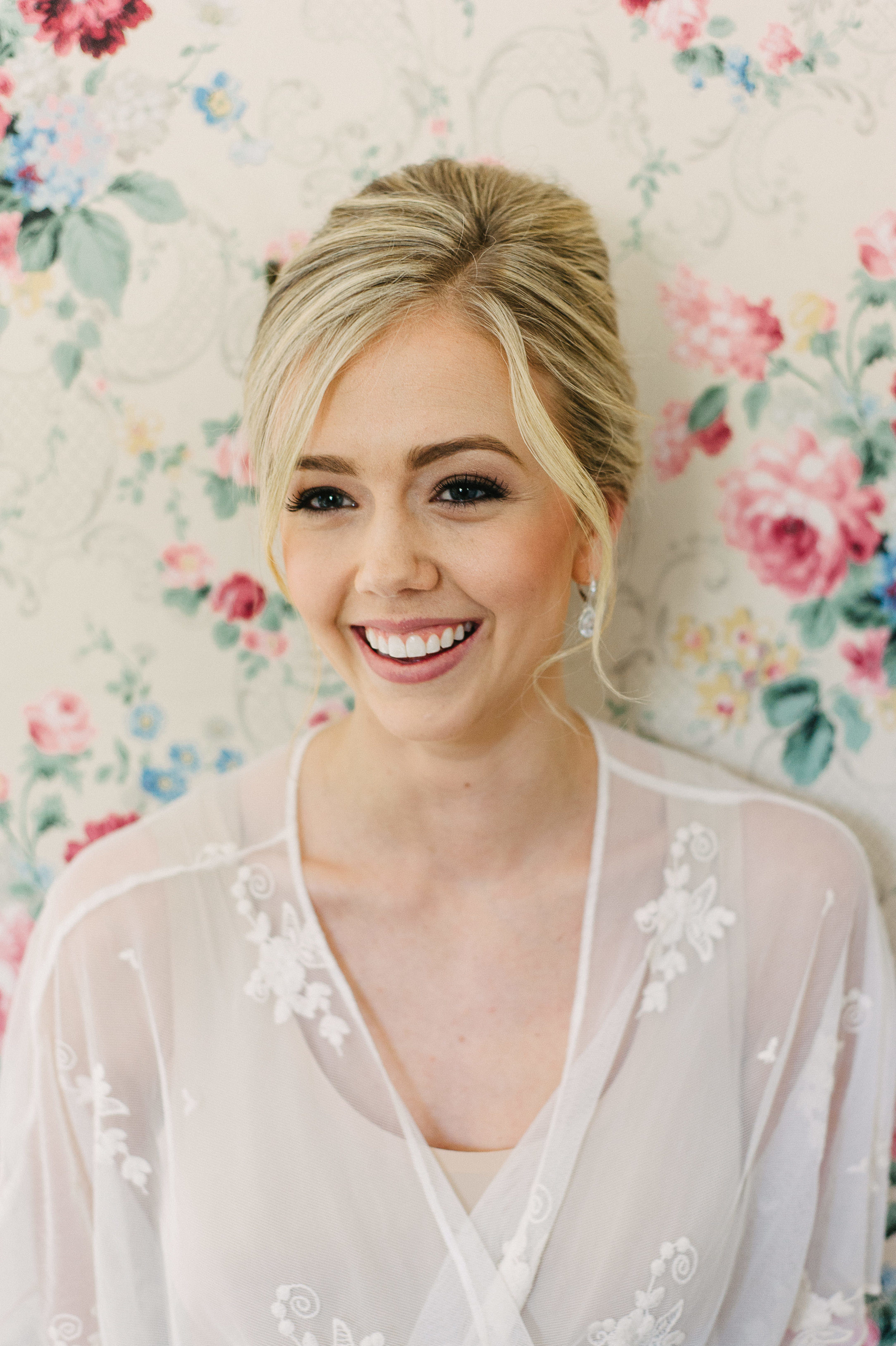 http://tandshughesphotography.com/
