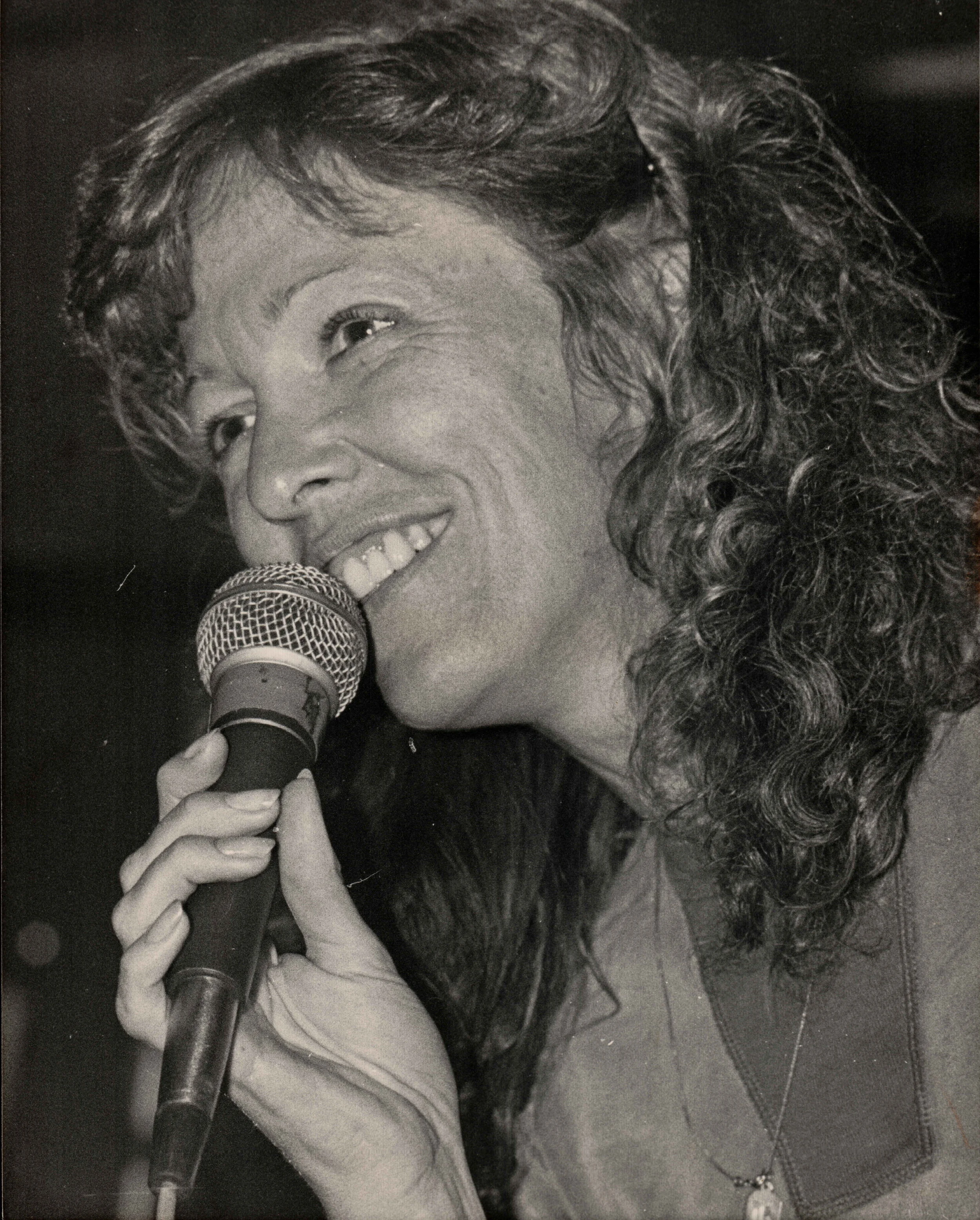 Kerrie Biddell