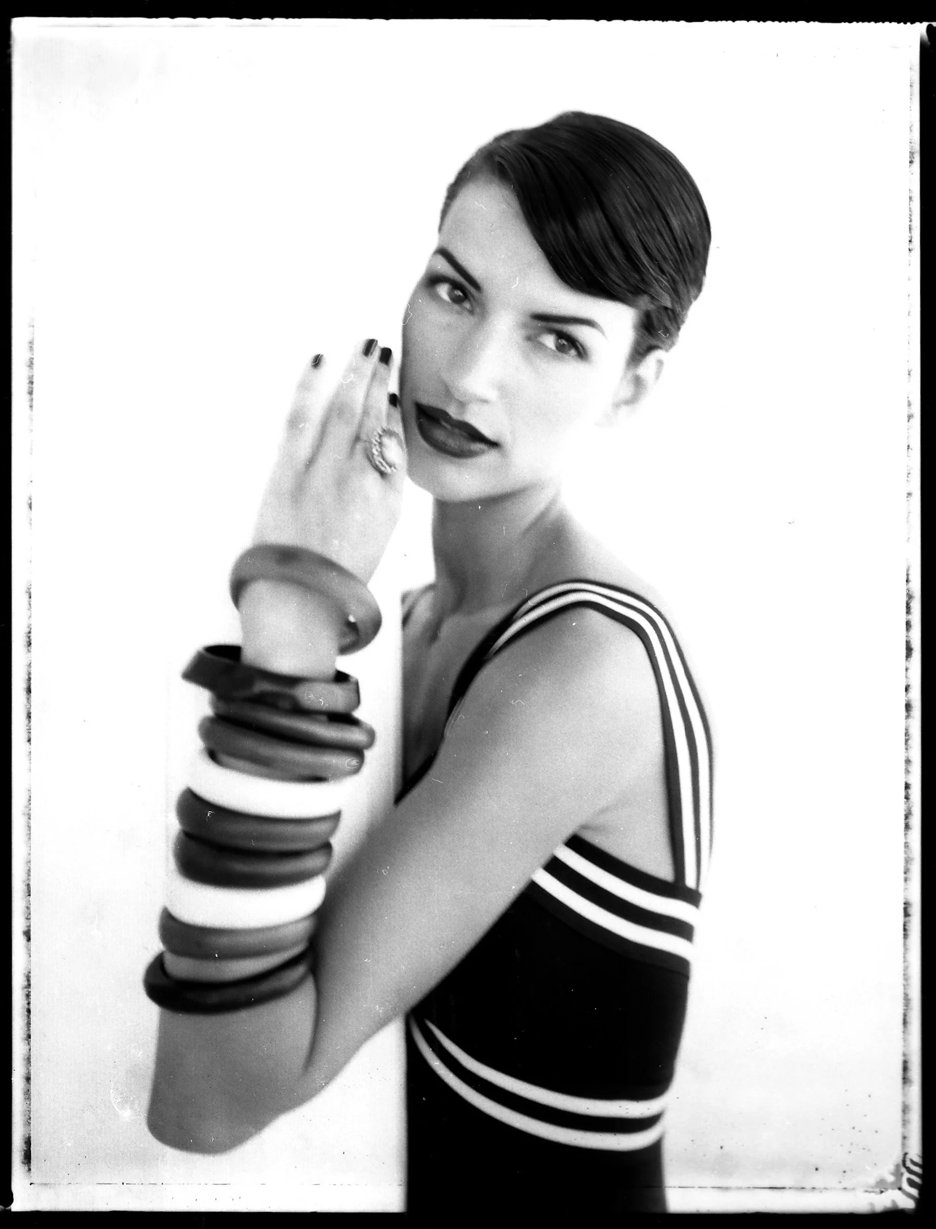 ami_kaiser_greece_contact_101_0003_V@.jpg