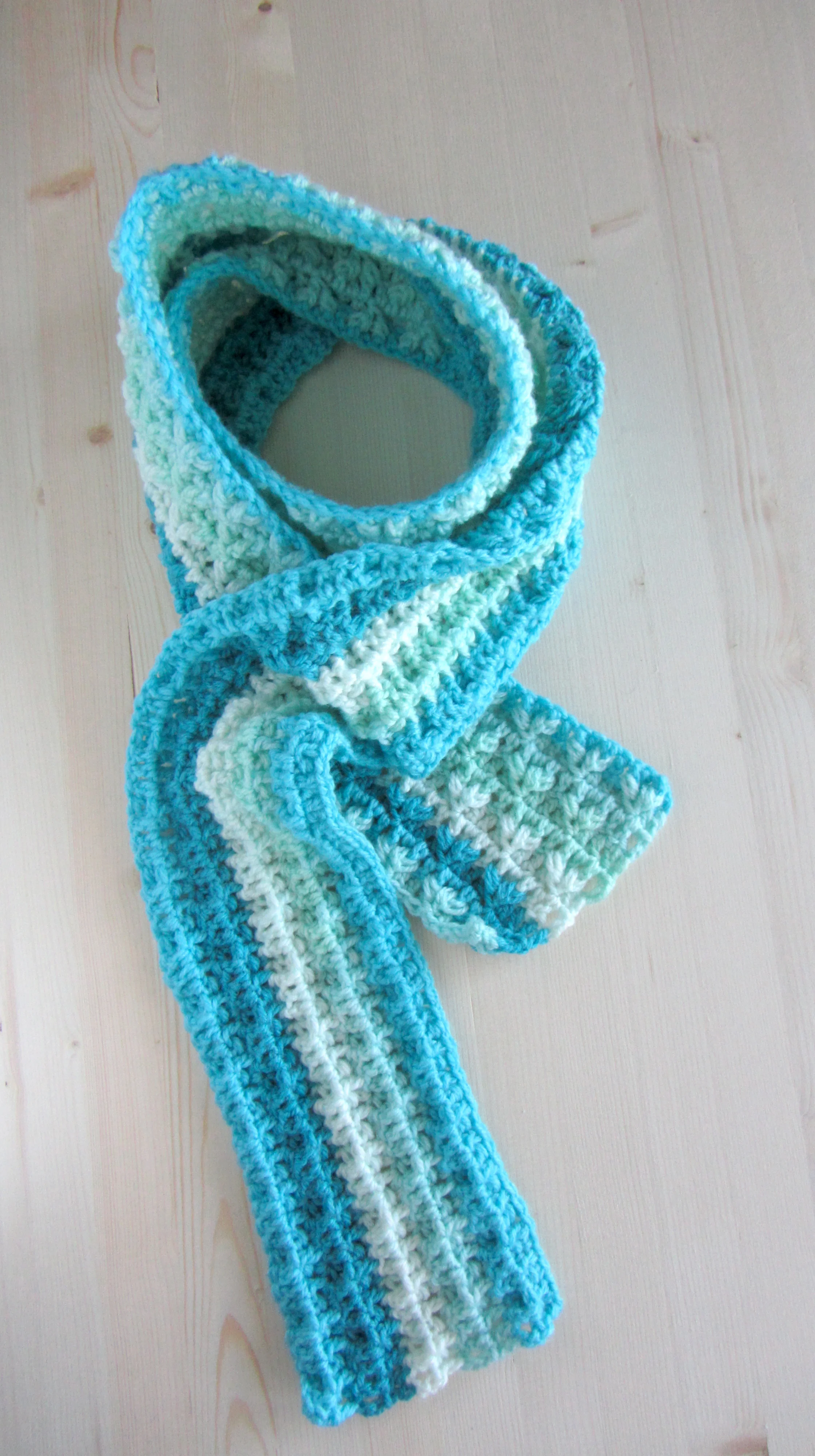 Light_Blue_Scarf_3.jpg