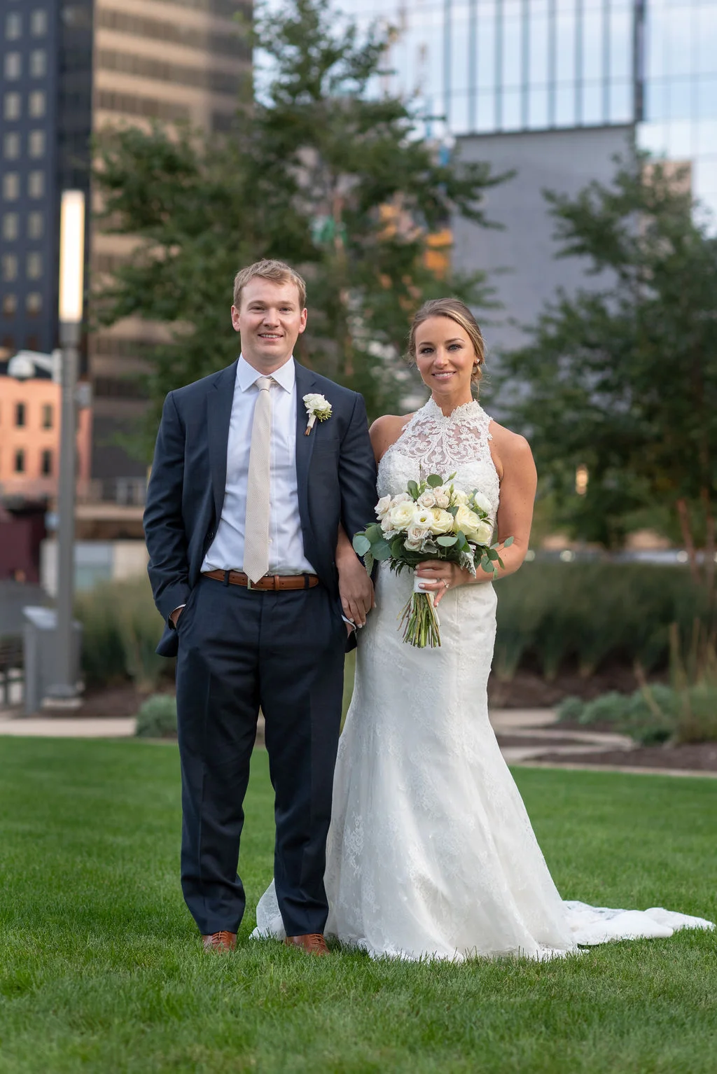 Photo Cred: Thara Photography Venue: Moonlight Studios