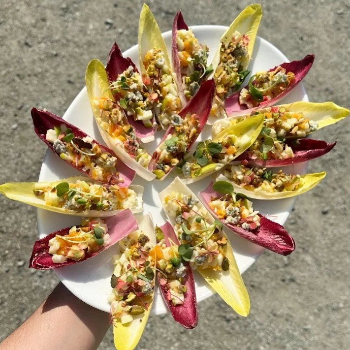 Never not serving up the colourful goods! 

Our Waldorf Endive cups are the perfect happy hour bite with apple, celery, apricot, blue cheese, pistachio and pomegranate molasses 🌱

#happyhourbites
#vancouvercatering
#vancouvercorporateevents 
#counti