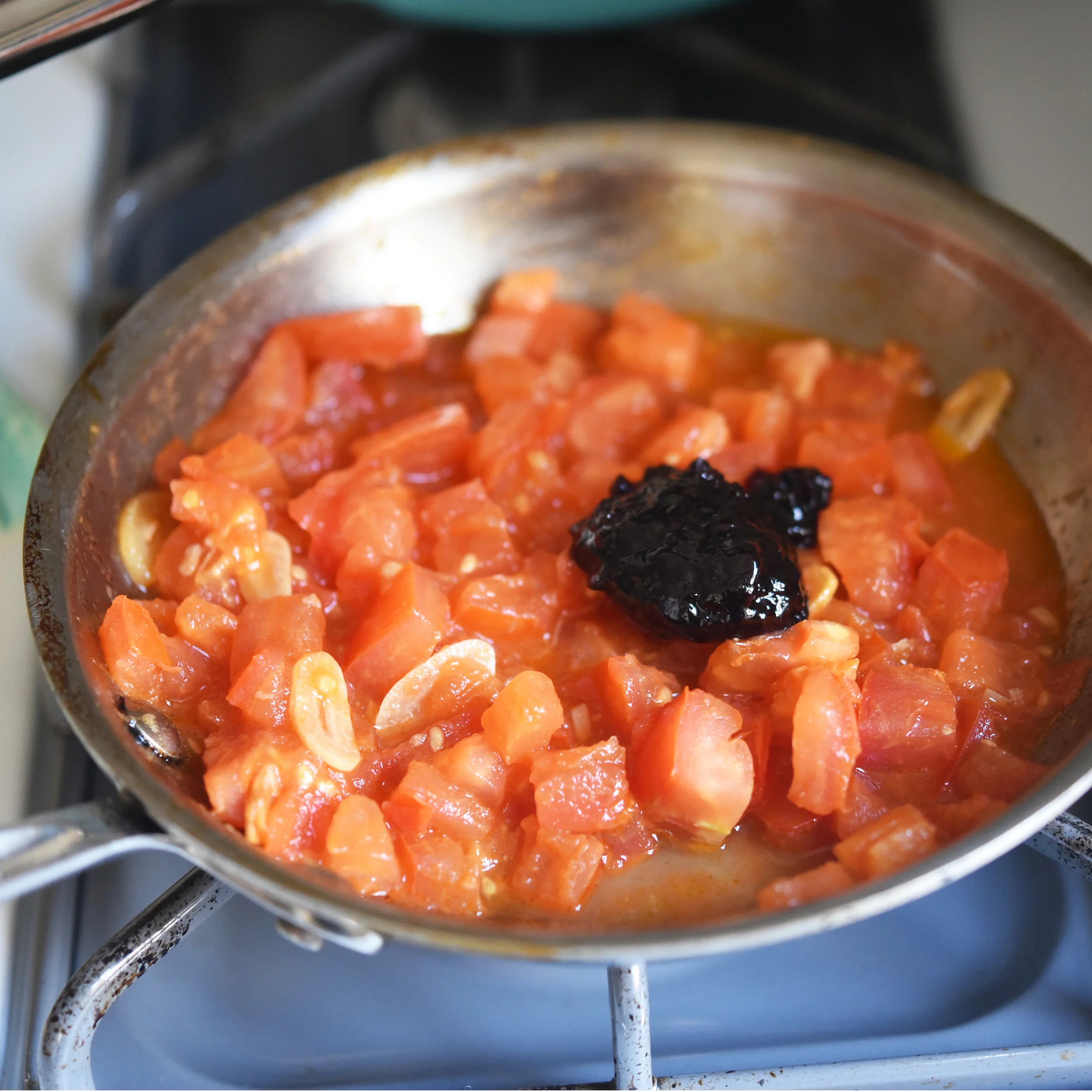 Tomato with Blackberry Jam.jpg