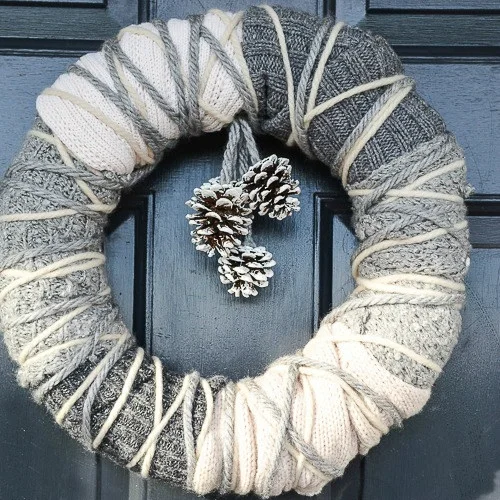 WARM-WINTER-SWEATHER-WREATH-front-door-stonegableblog-2.jpg