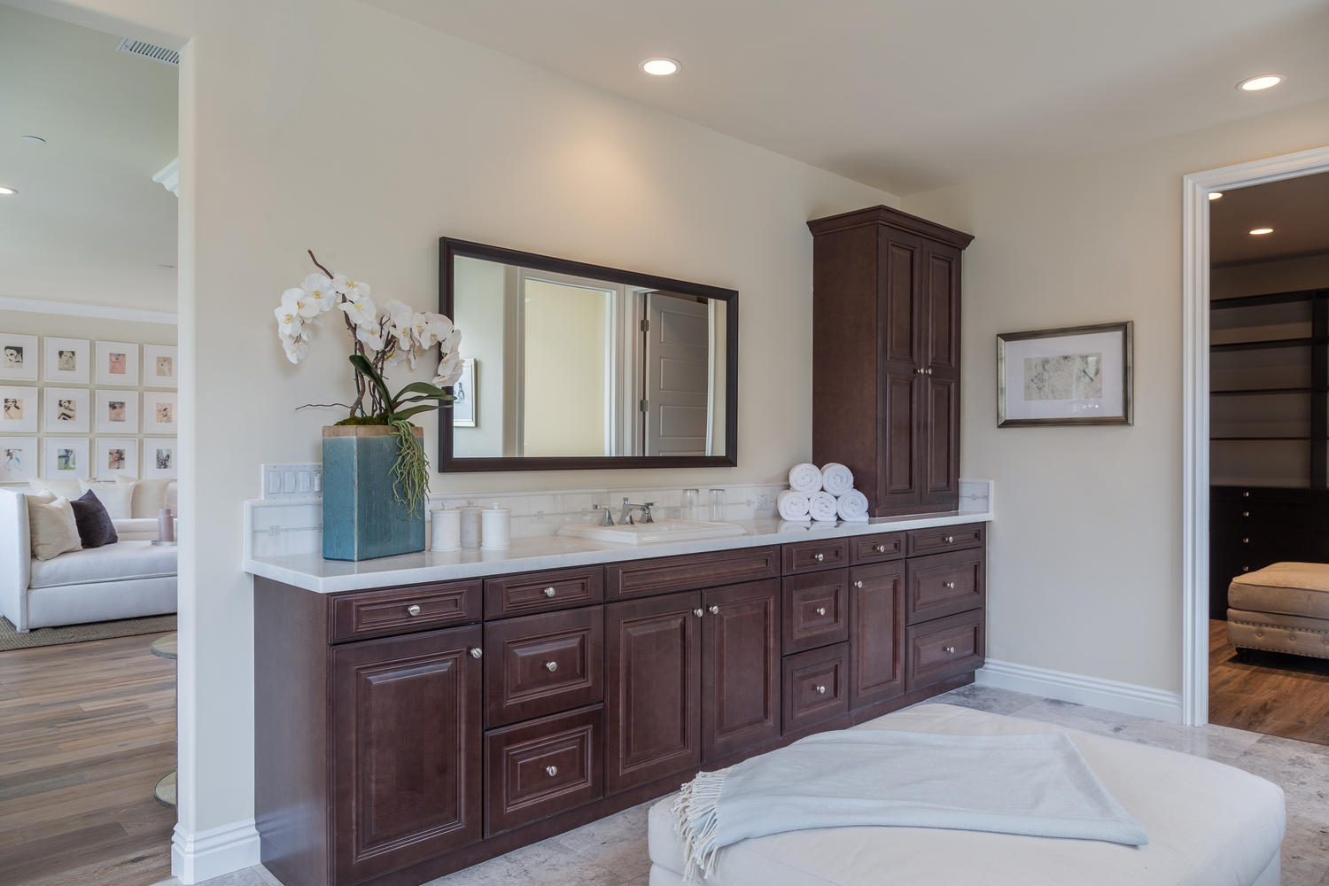 4114 Farmdale Ave Studio-large-027-Master Bathroom-1500x1000-72dpi.jpg