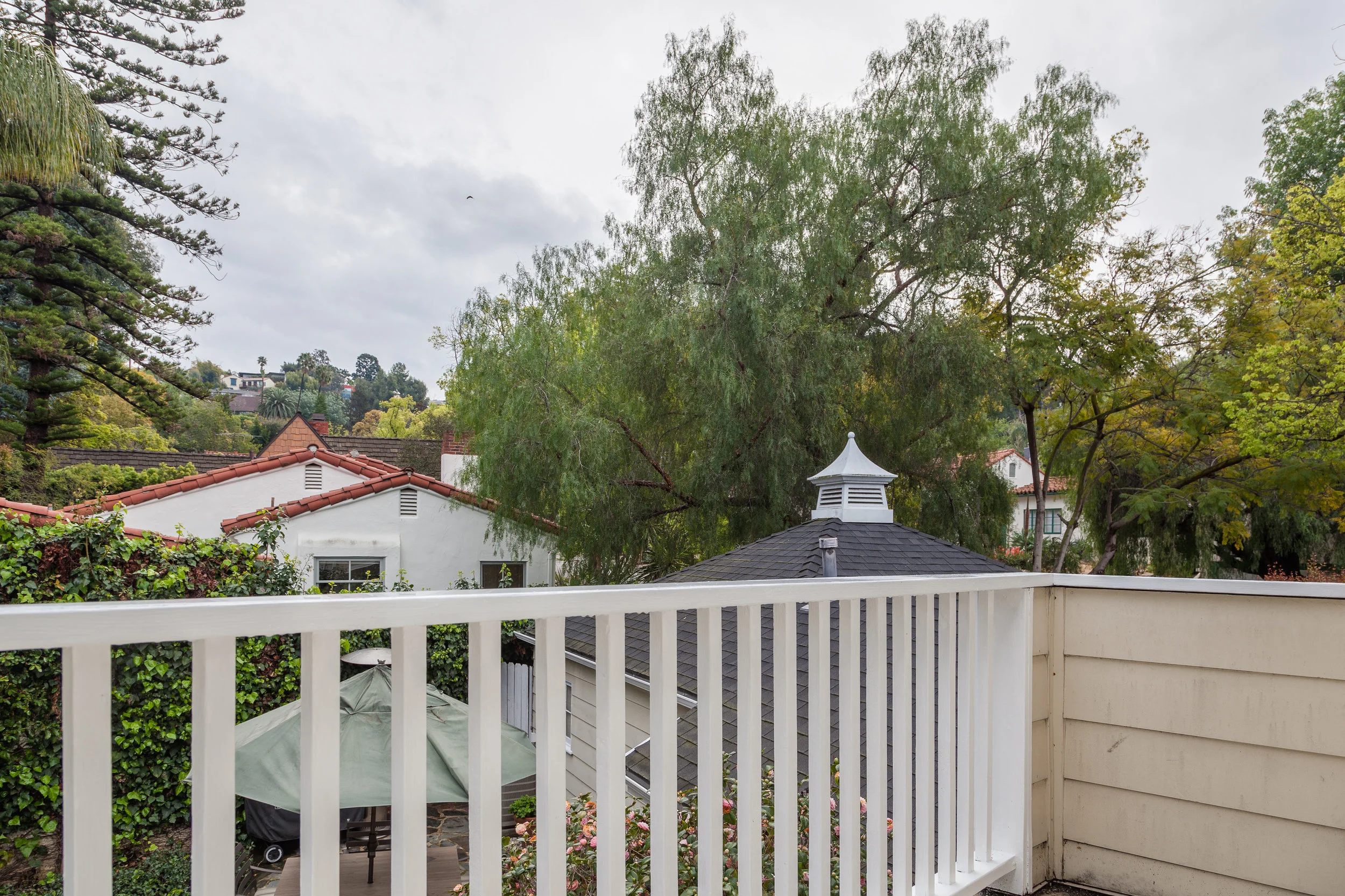 3163 La Suvida Dr Los Angeles-print-036-Balcony-4200x2797-300dpi.jpg
