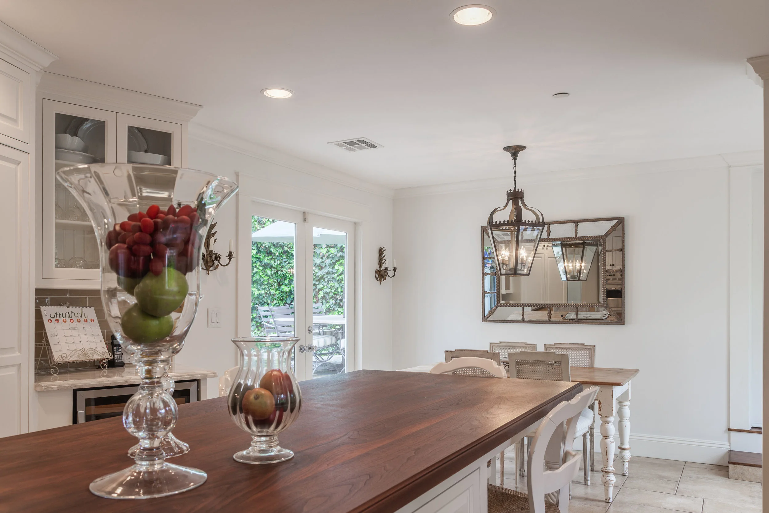 3163 La Suvida Dr Los Angeles-print-010-Kitchen-4200x2800-300dpi.jpg
