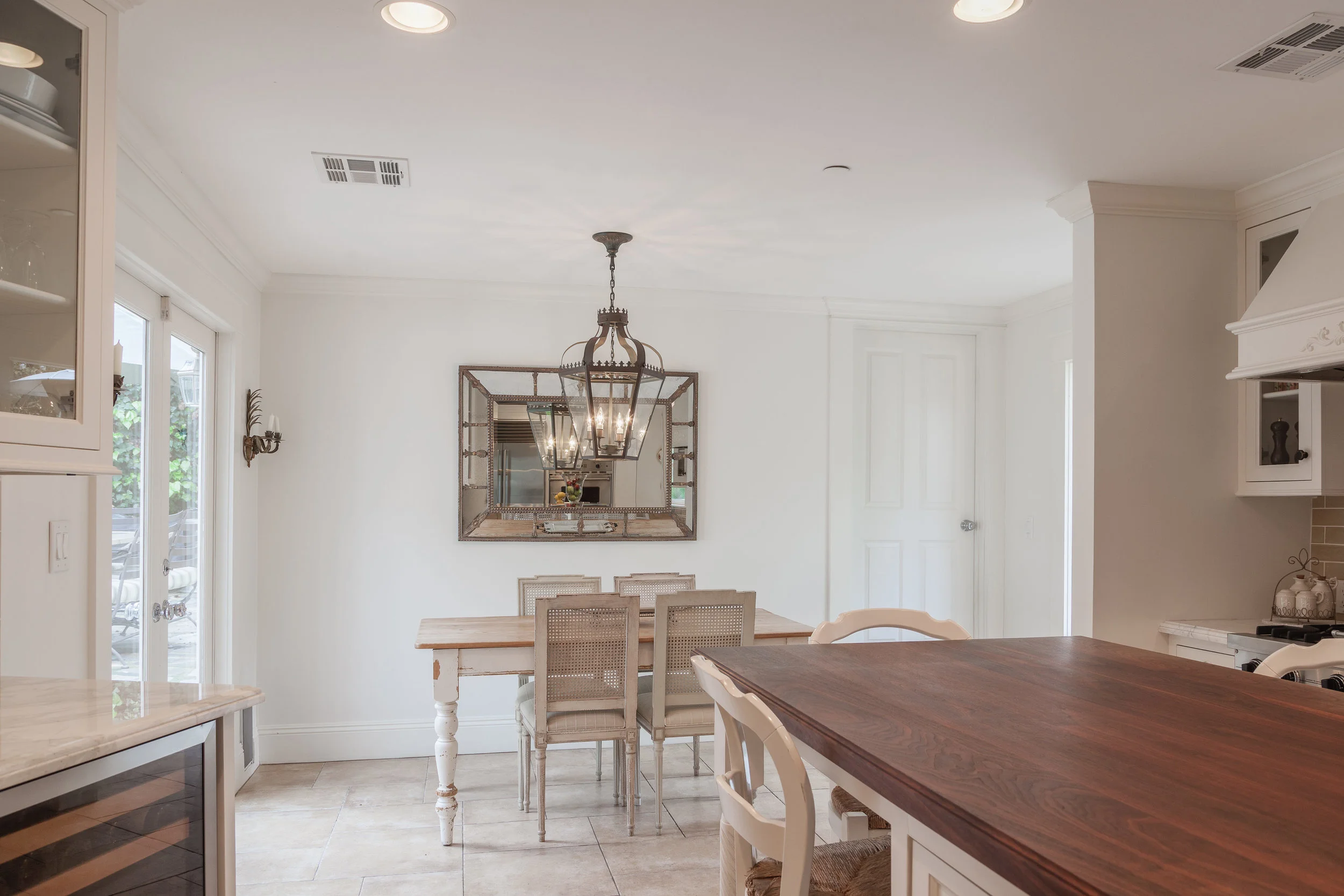 3163 La Suvida Dr Los Angeles-print-009-Kitchen-4200x2800-300dpi.jpg