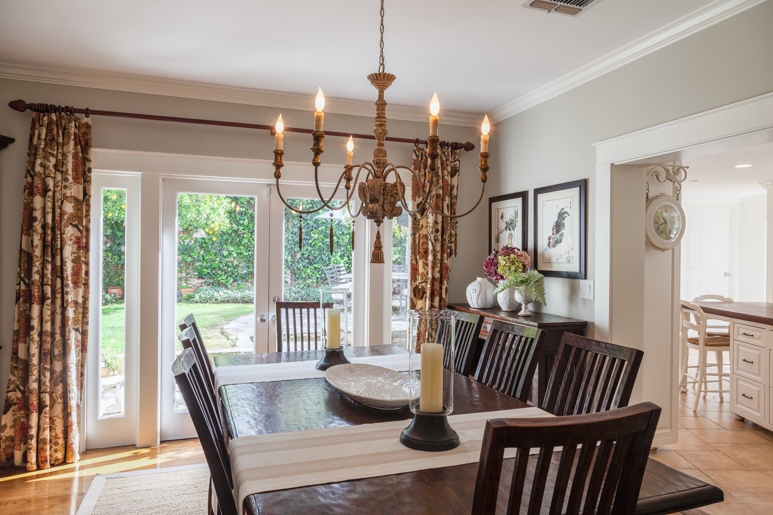 3163 La Suvida Dr Los Angeles-print-008-Dining Room-4200x2800-300dpi.jpg