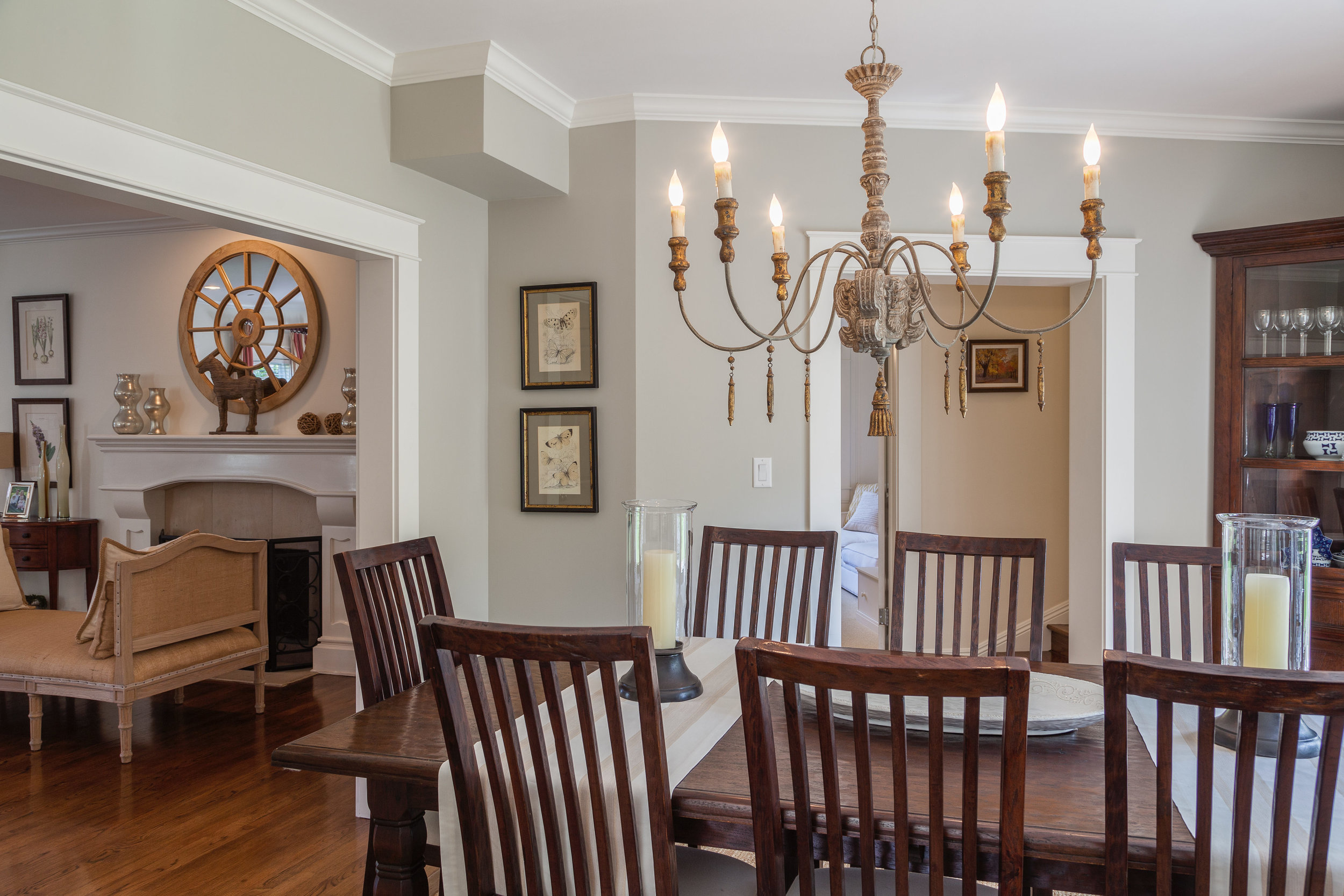 3163 La Suvida Dr Los Angeles-print-007-Dining Room-4200x2800-300dpi.jpg