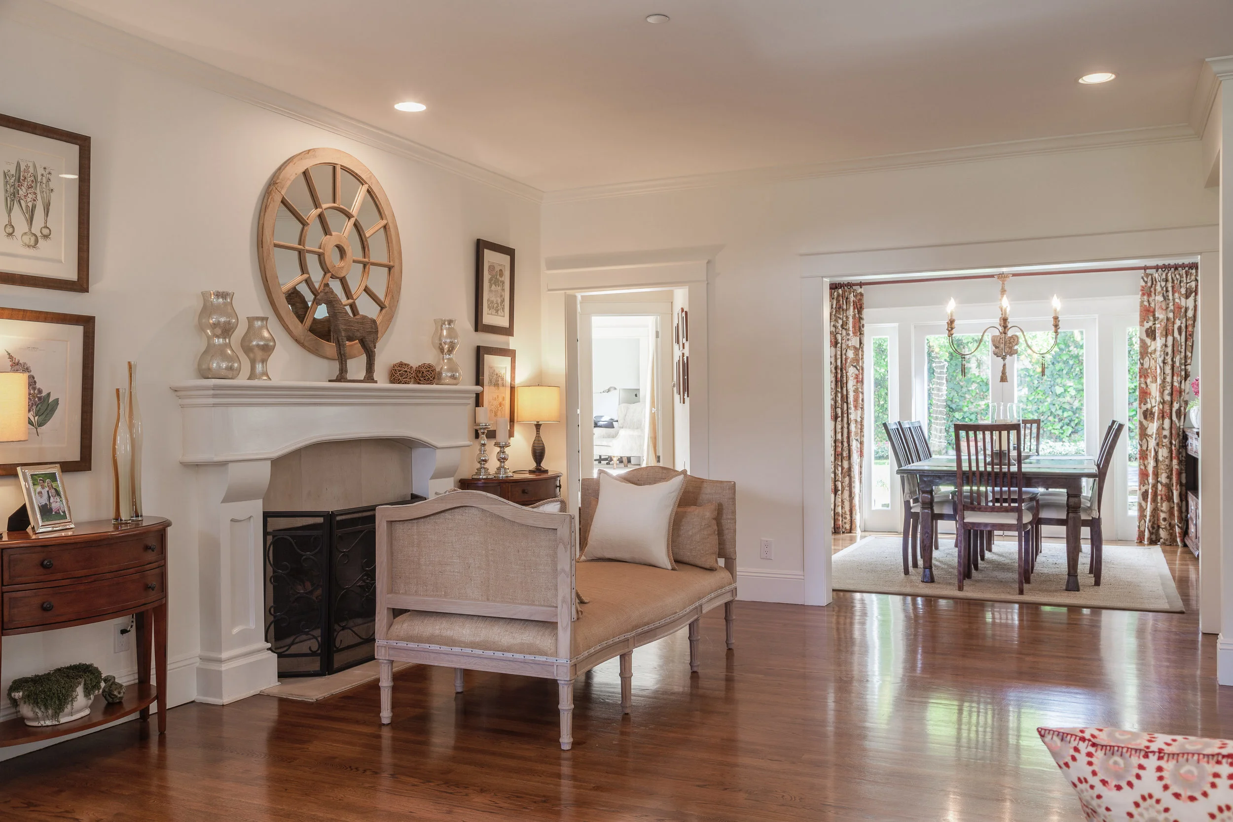 3163 La Suvida Dr Los Angeles-print-006-Living Room-4200x2800-300dpi.jpg