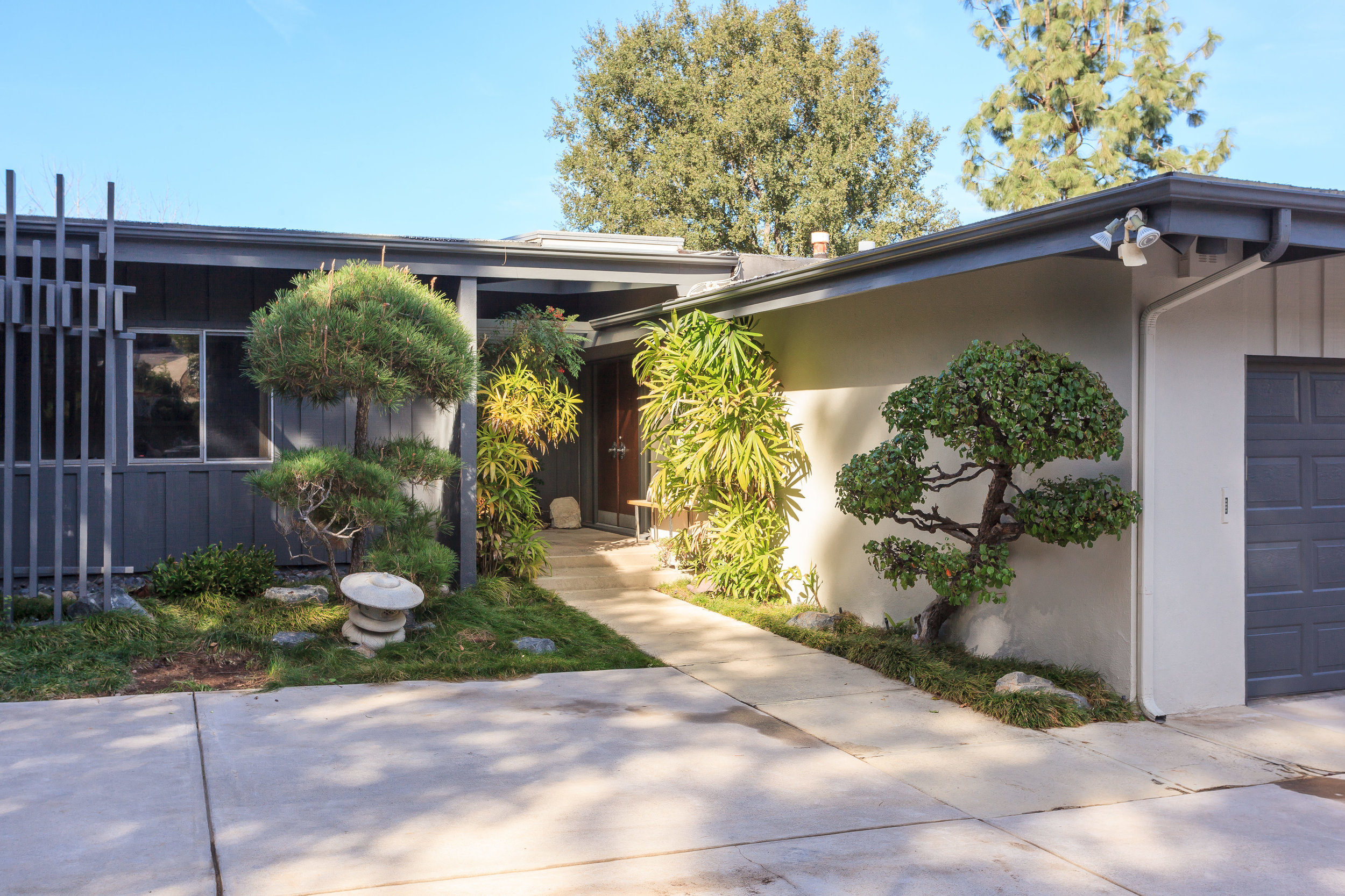 3493 Valley Meadow Rd Sherman-print-001-13-ExteriorFront-4200x2800-300dpi.jpg