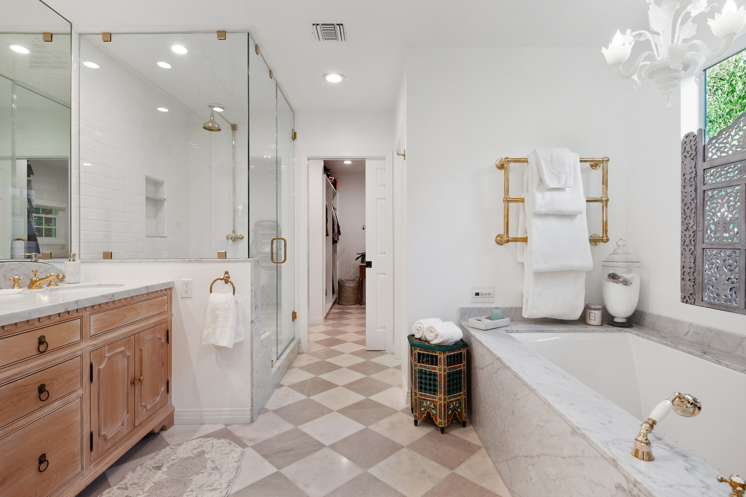 11630 Acama St Studio City CA-print-015-9-Master Bathroom-4200x2800-300dpi.jpg