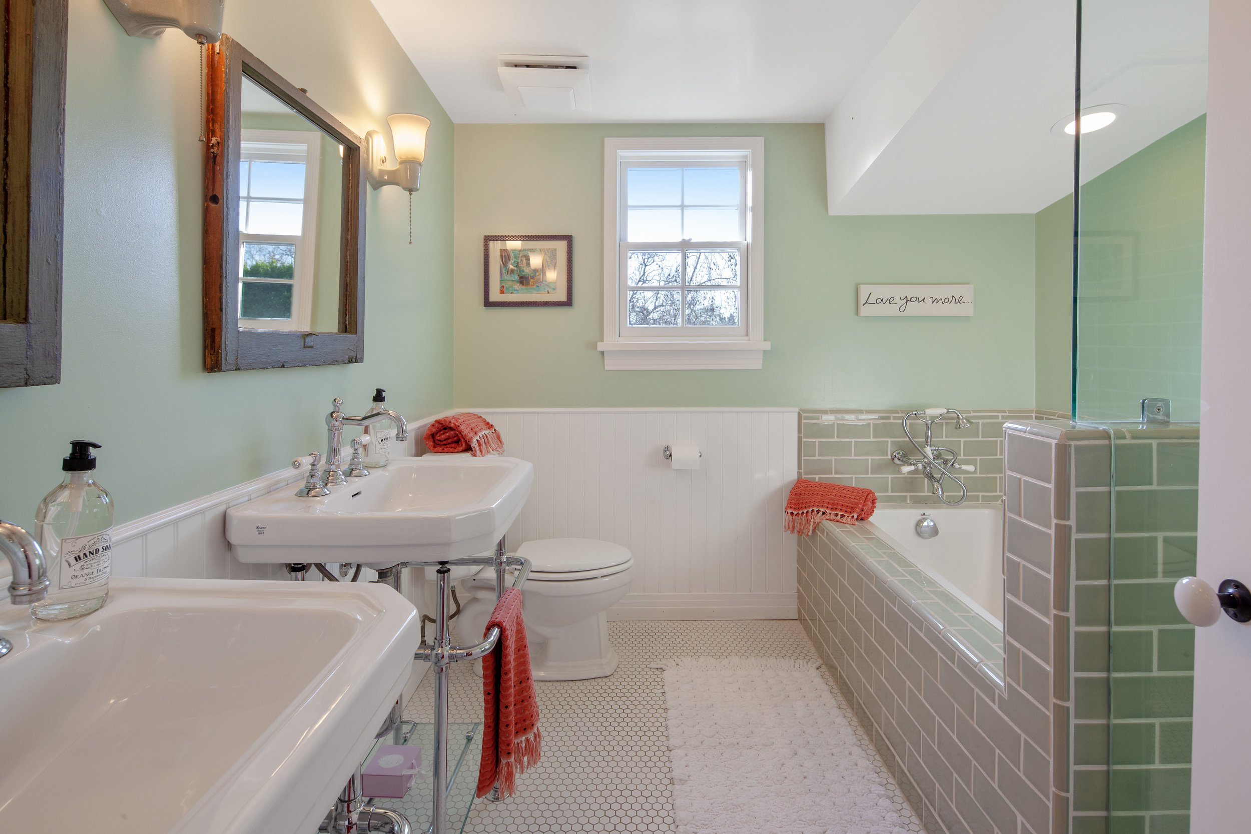 11630 Acama St Studio City CA-print-025-21-Bathroom-4200x2800-300dpi.jpg