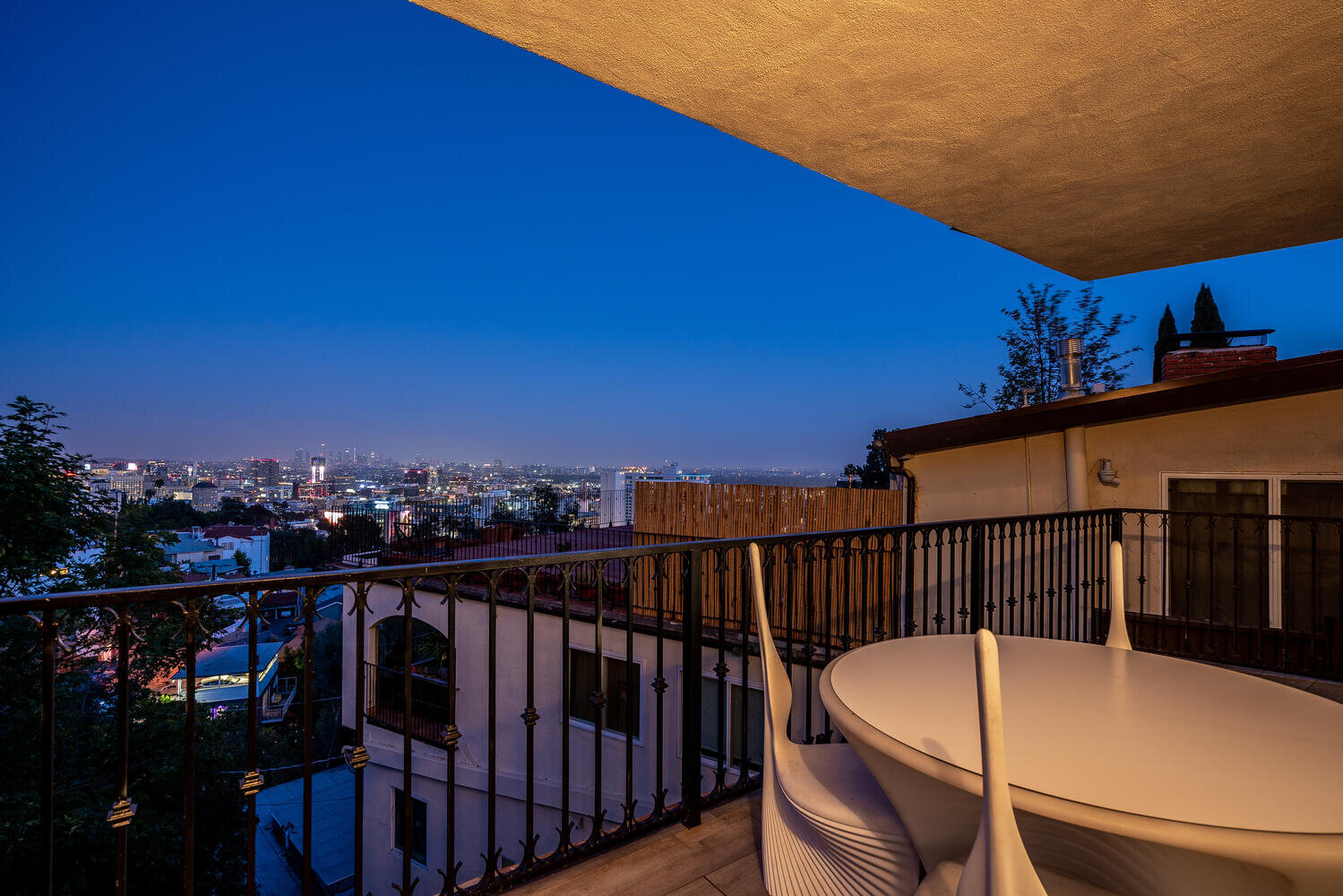 2038 N Sycamore Ave Los-large-017-044-DSC8579-1500x1000-72dpi.jpg