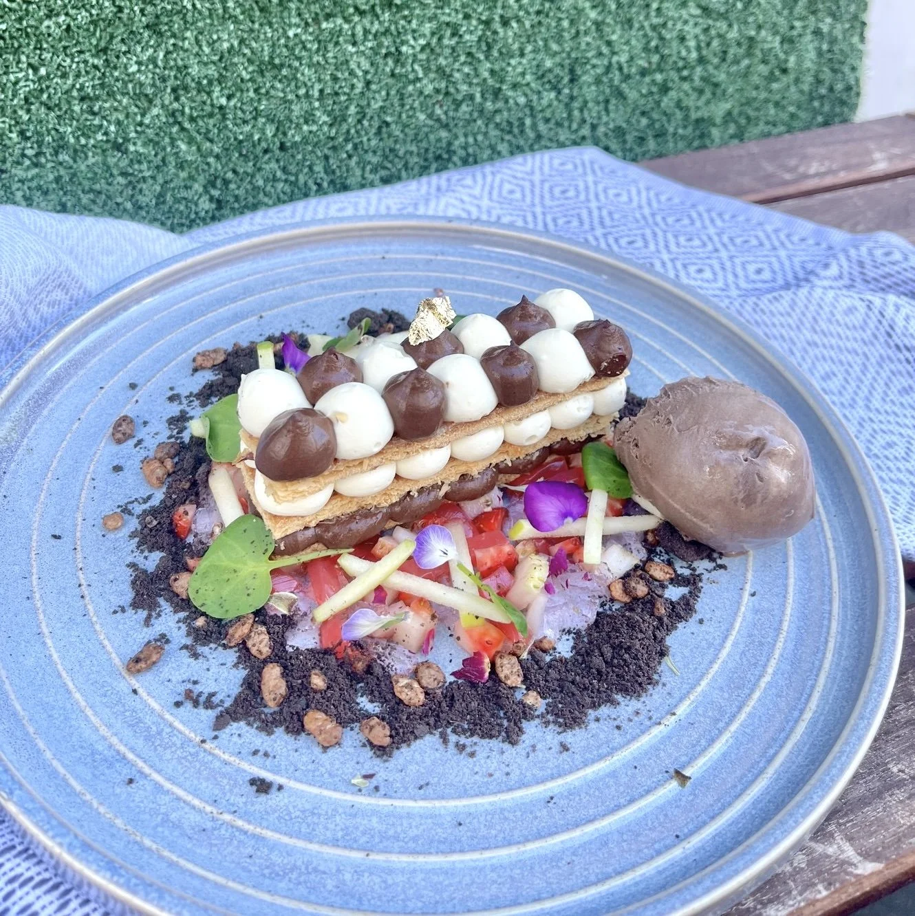 CHOCOLATE HIBISCUS MILLE-FEUILLE