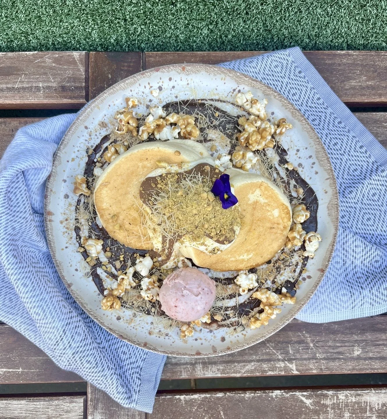 CHOCOLATE PISTACHIO SOUFFLE PANCAKE