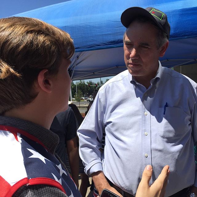 @senjeffmerkley at a health care rally in Eugene in July. #tbt #reporting