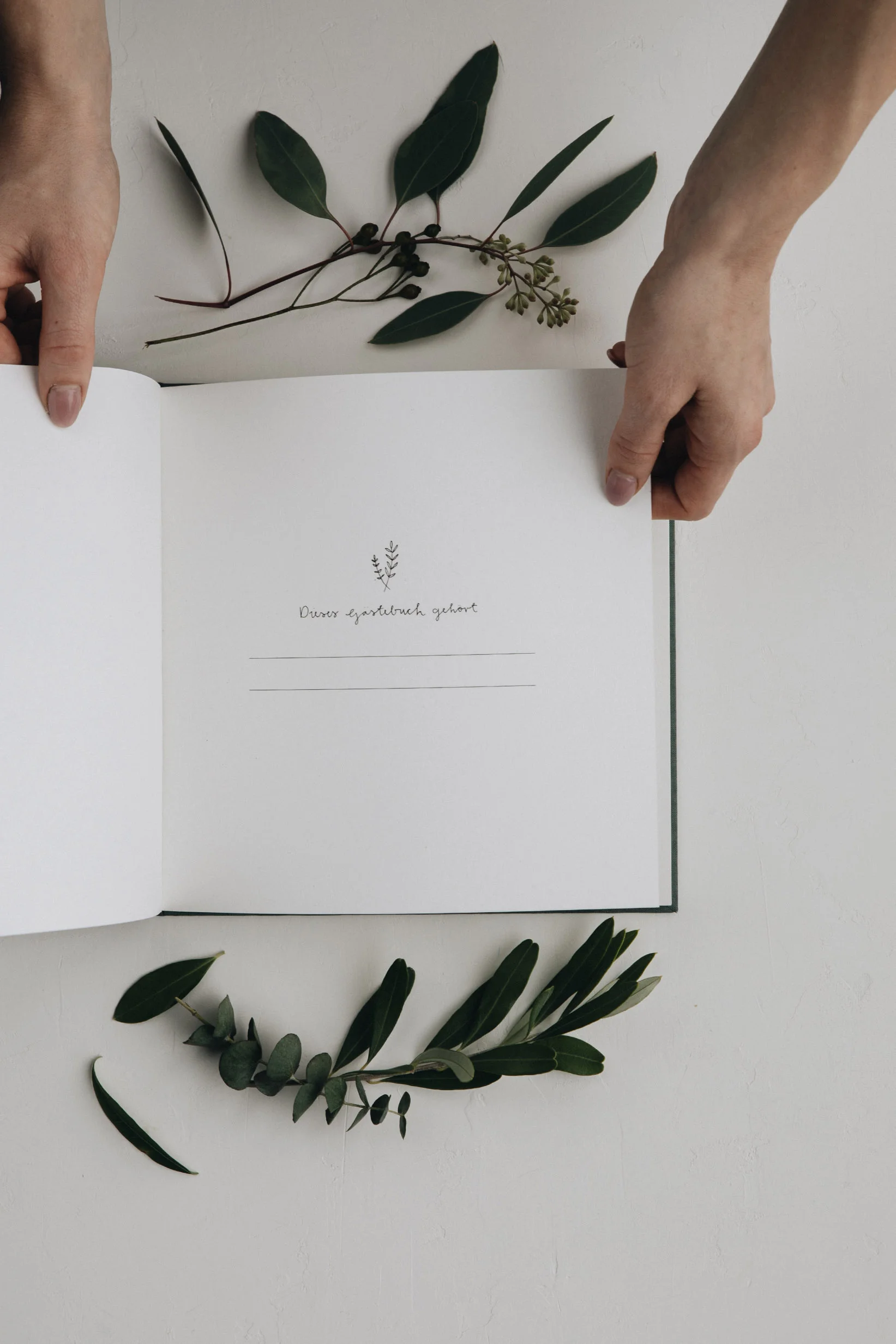 Traumanufaktur_Hochzeitspapeterie_Gästebuch_3.jpg