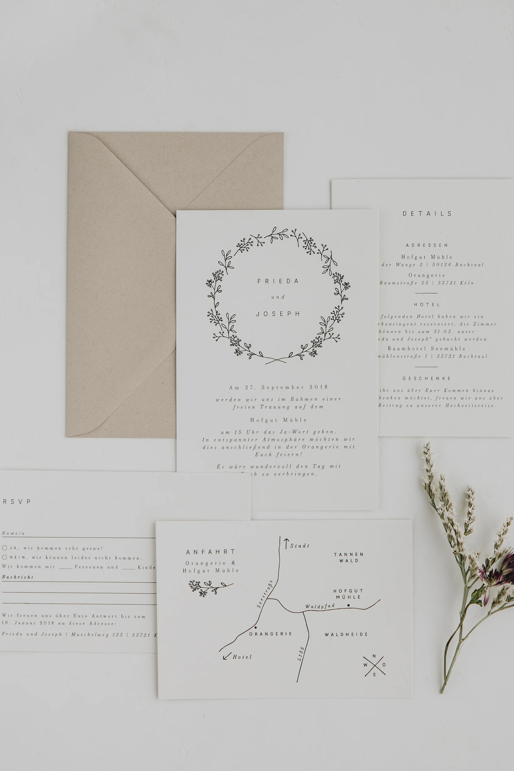 Traumanufaktur_Hochzeitsset_Hochzeitspapeterie_Set_Ivy_Einladungskarte_4.jpg