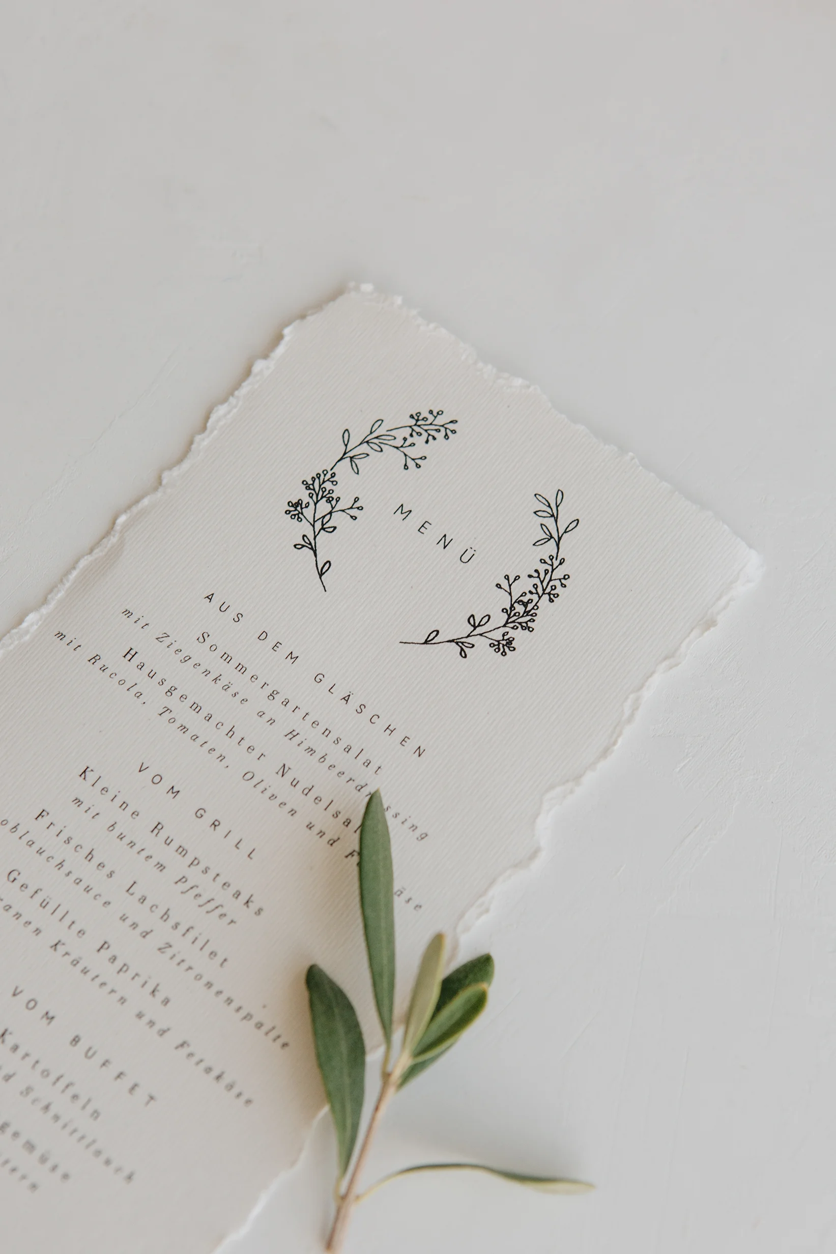 Traumanufaktur_Hochzeitspapeterie_gerissene_Kanten_3.jpg