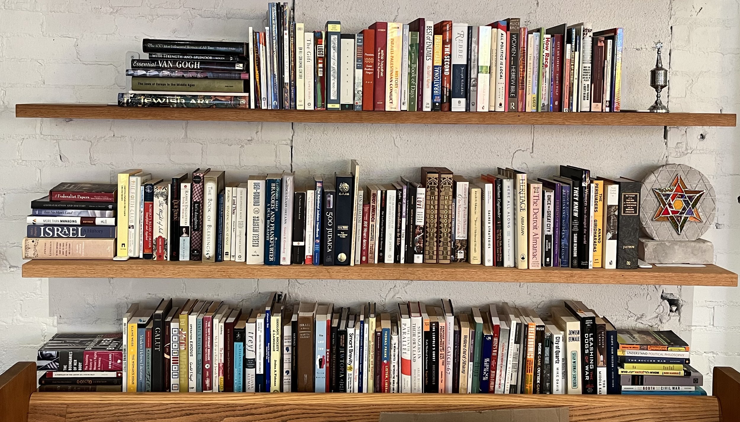IADS Library: Samantha Loved Books