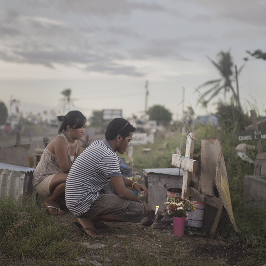 Haiyan 365 days / Plan Sweden A film and photographic exhibition about children in environmental disasters. How is the road from apocalyptic chaos to life returning to normal? Civilian Act have documented how children in the Philippines were affected by the typhoon Haiyan 2013. During one year we have followed children and their families after the disaster. In the exhibition Haiyan 365 days, the viewer gets to follow from the first shocking weeks to life slowly starting again.