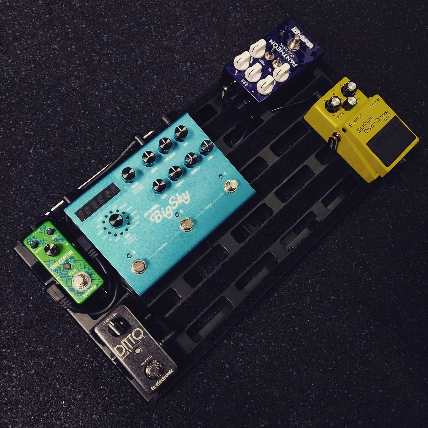 Turned this tub of pedals into a compact pedalboard. The criteria for this pedalboard task were; light weight, compact, neat and affordable. It's good to note down the voltage, polarity, effect type and current draw of each pedal, then determine thei
