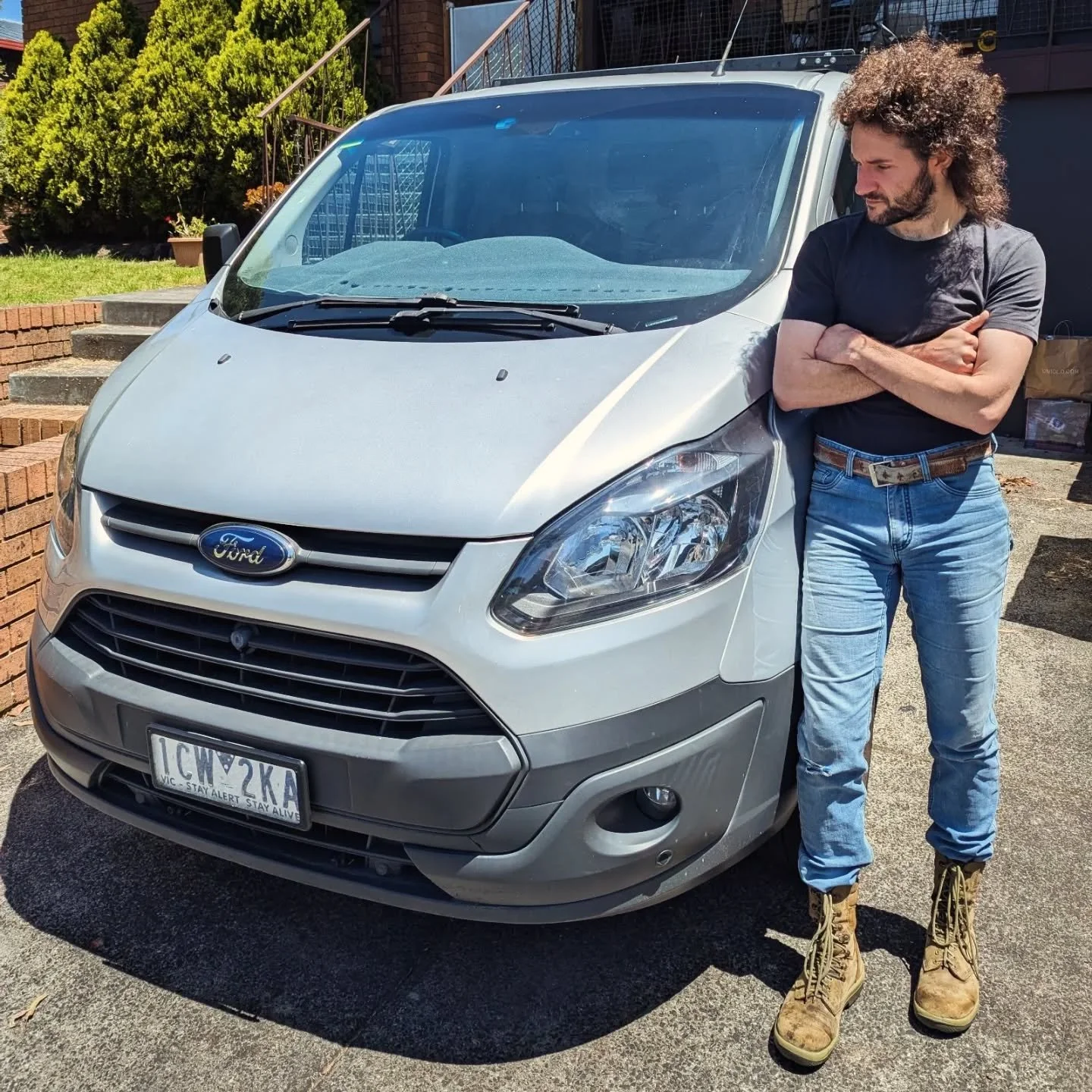 After zealously posting about buying it back in 2020, we made the inevitable decision to sell the Weztech Transit Custom Van - my own silver Razor Crest! ✌️
.
It was a game changer during COVID as a courier vehicle picking up jobs and delivering them