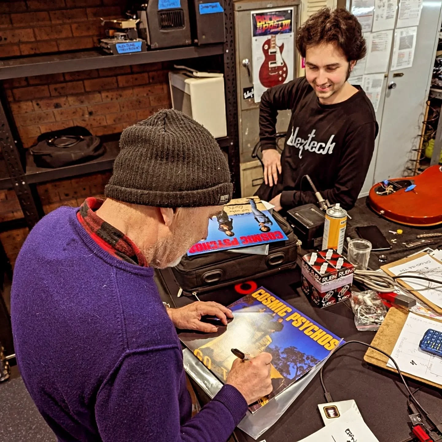 A month ago we had the pleasure of doing some work for Peter Jones, founding member and original guitarist for the aussie punk band from the 80s - The Cosmic Psychos.
.
Peter brought in a Marshall 9100 Monobloc Amplifier Head that had a dead output t