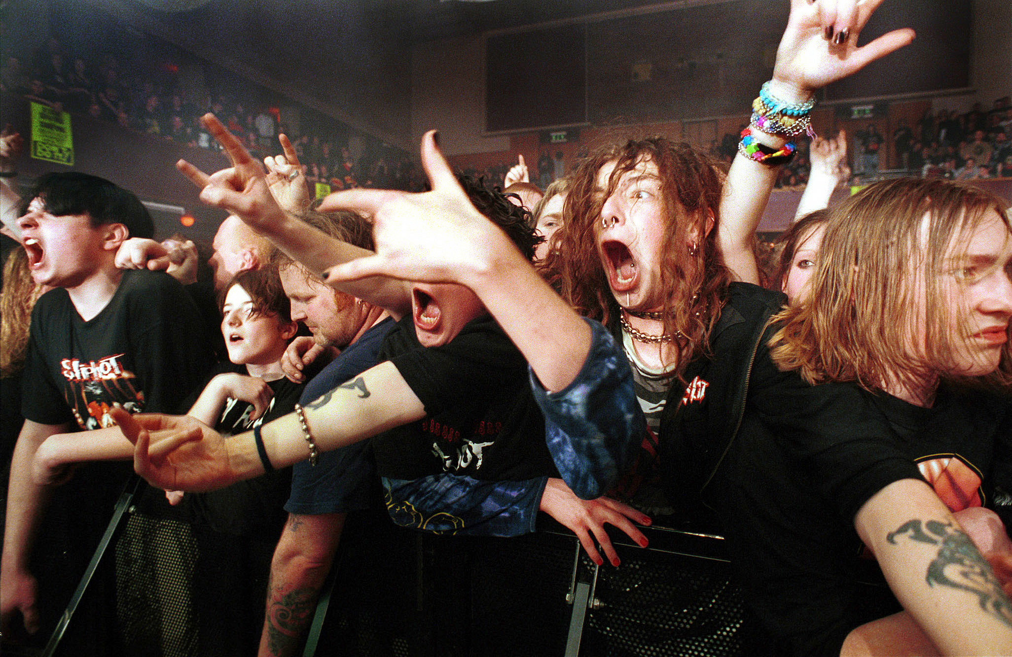  Fans at a "Slip Knot" concert 