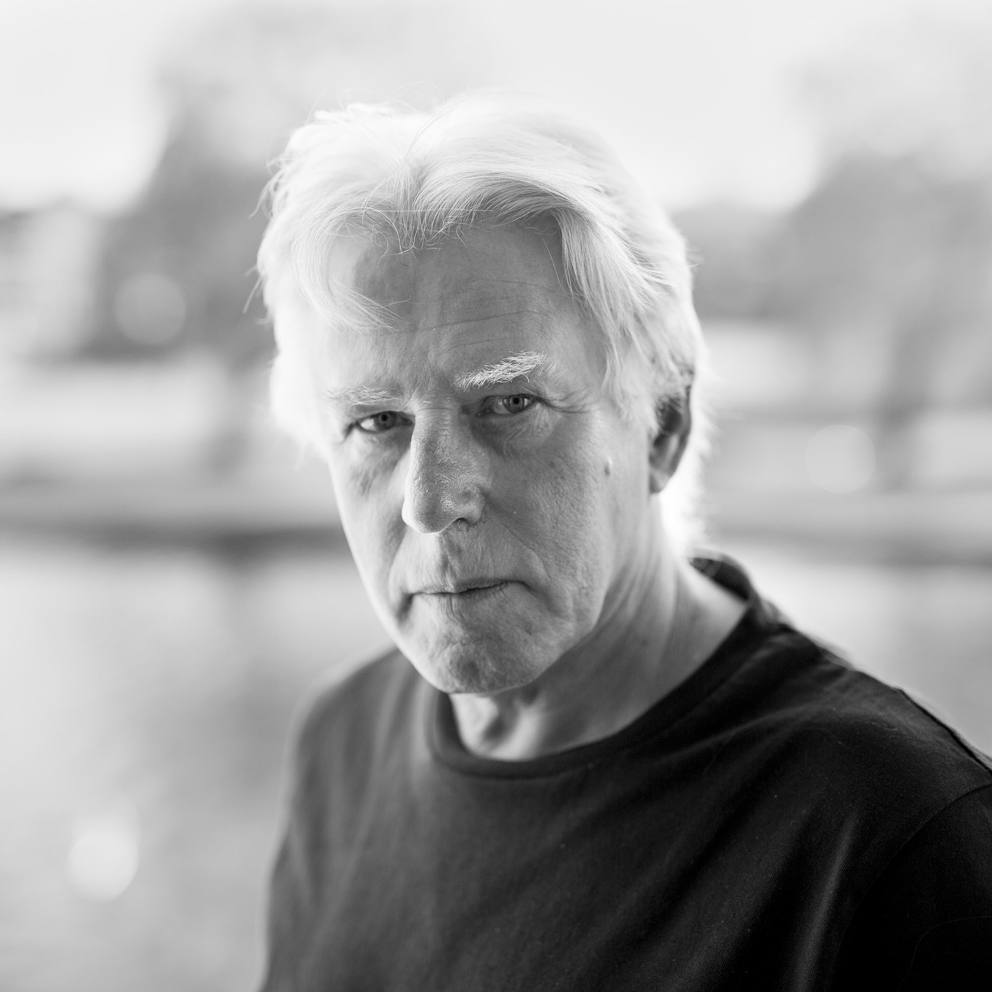 Actor Phil Davis