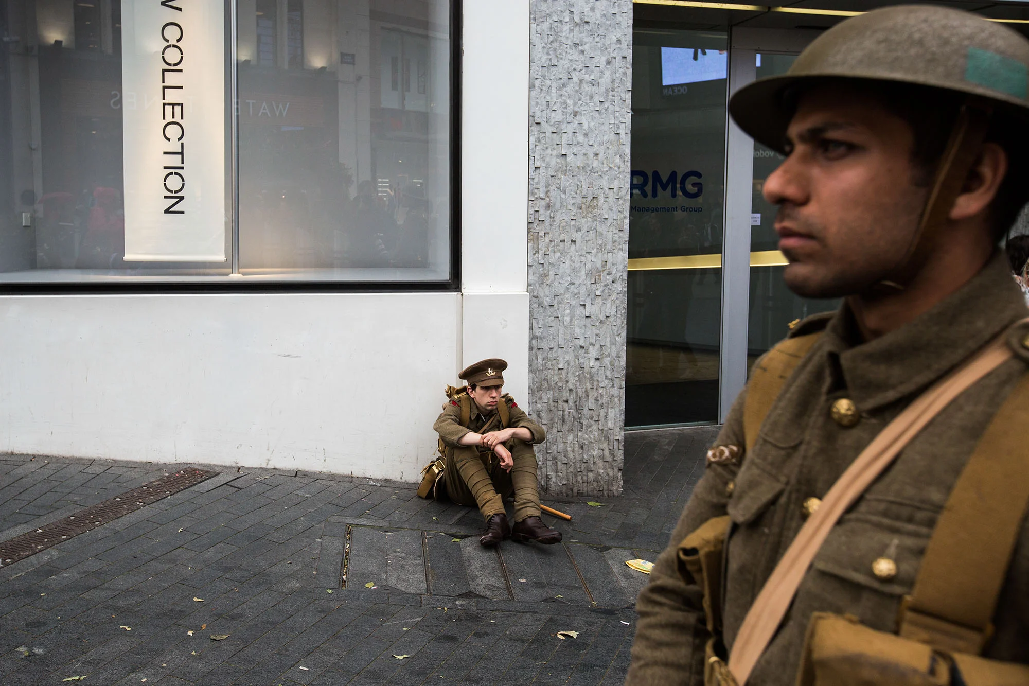 Artist Jeremy Deller’s project “We’re Here Because We’re Here” took place on 1 July 2016. Over 2000 people took part in a national memorial to mark the centenary of the first day of the Battle of the Somme. The participants, representing the shell-shocked fallen soldiers, appeared throughout Britain.